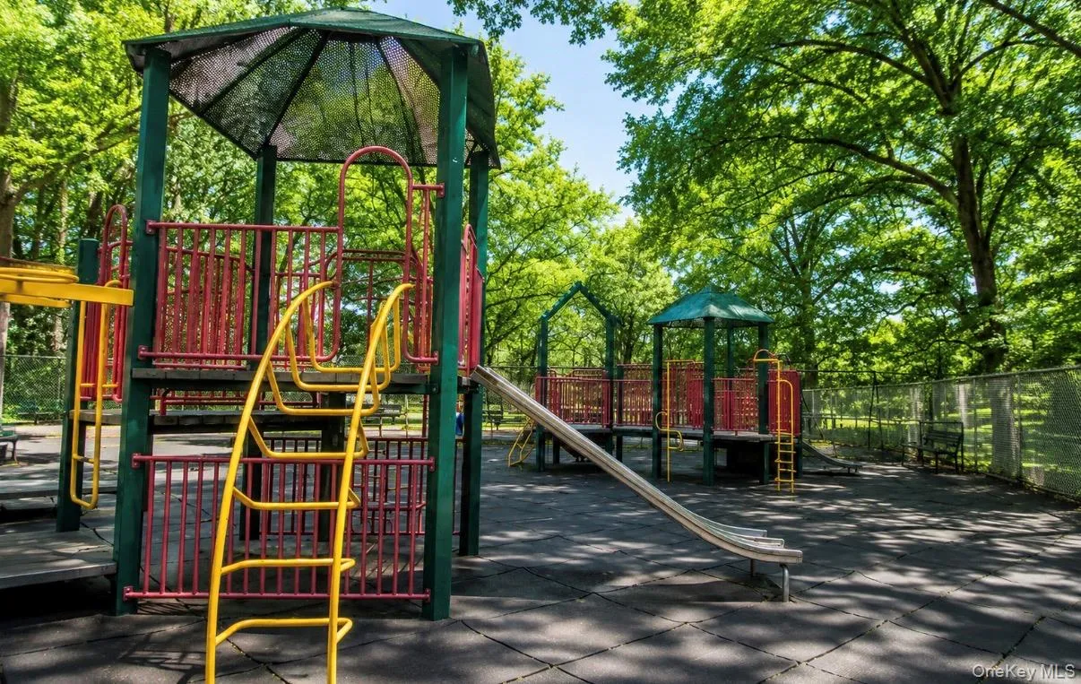 Kissena Park Children Playground Kissena Park Children Playground