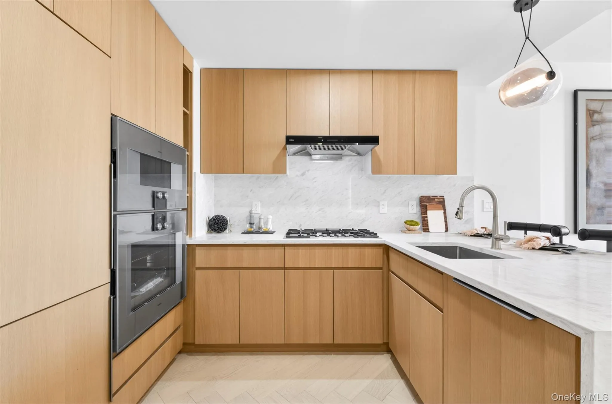 133-25 37TH Avenue, New York, NY, 1 Bedroom Bedrooms, 3 Rooms Rooms,1 BathroomBathrooms,Residential,For Rent,37TH,0,1036547 133-25 37TH Avenue, New York, NY, 1 Bedroom Bedrooms, 3 Rooms Rooms,1 BathroomBathrooms,Residential,For Rent,37TH,0,1036547