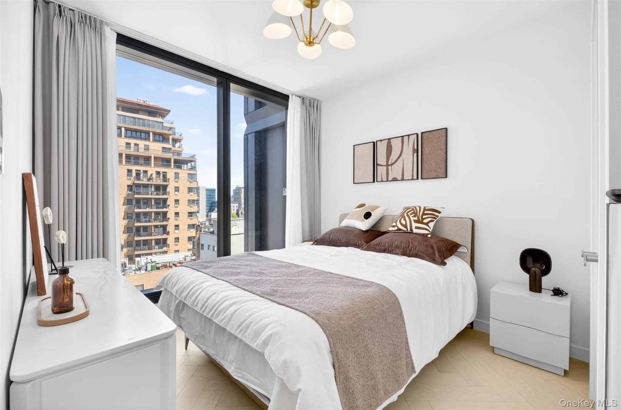 133-25 37TH Avenue, New York, NY, 1 Bedroom Bedrooms, 3 Rooms Rooms,1 BathroomBathrooms,Residential,For Rent,37TH,0,1036547 133-25 37TH Avenue, New York, NY, 1 Bedroom Bedrooms, 3 Rooms Rooms,1 BathroomBathrooms,Residential,For Rent,37TH,0,1036547