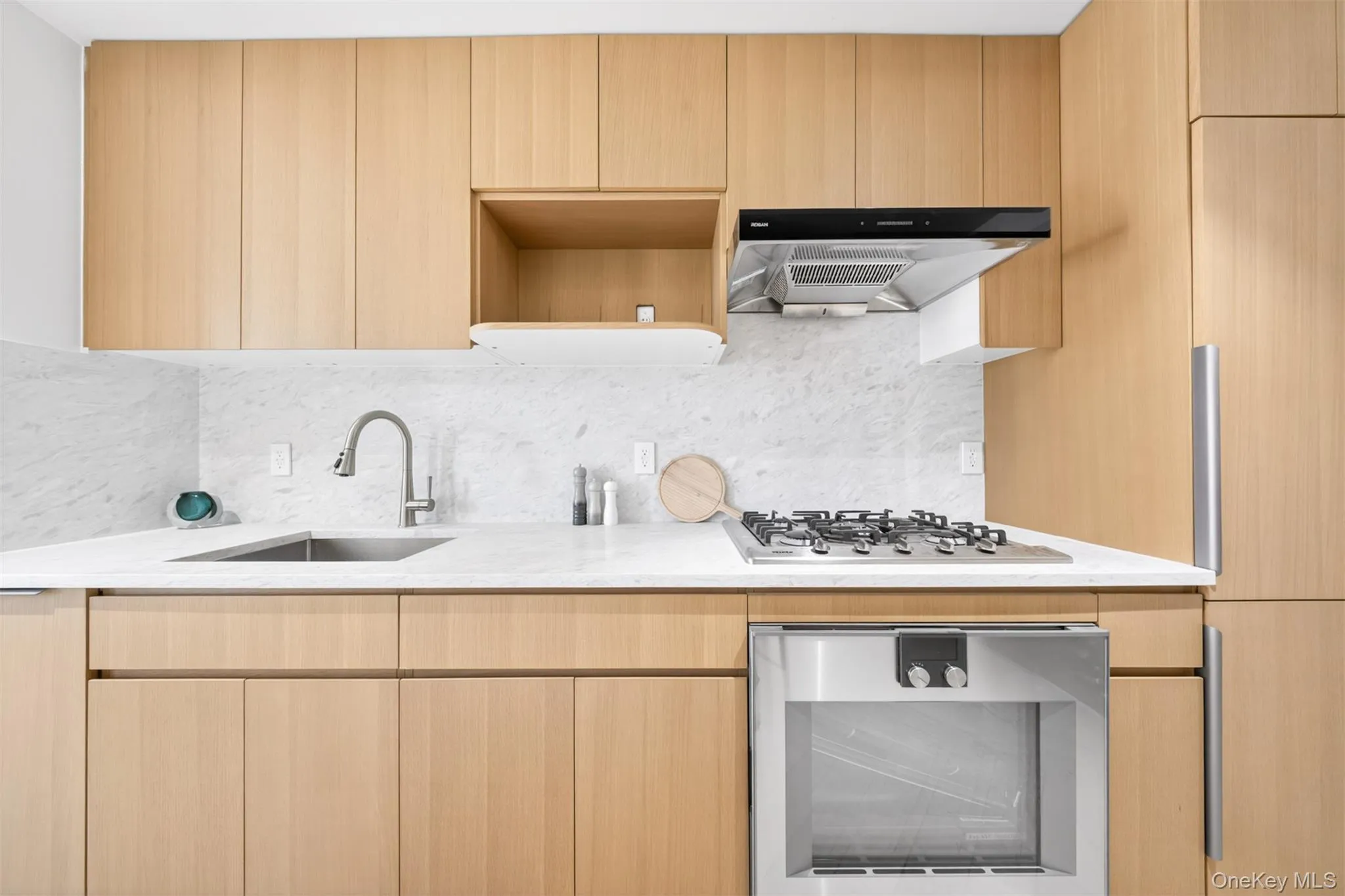 133-25 37TH Avenue, New York, NY, 2 Rooms Rooms,1 BathroomBathrooms,Residential,For Rent,37TH,0,1036548 133-25 37TH Avenue, New York, NY, 2 Rooms Rooms,1 BathroomBathrooms,Residential,For Rent,37TH,0,1036548