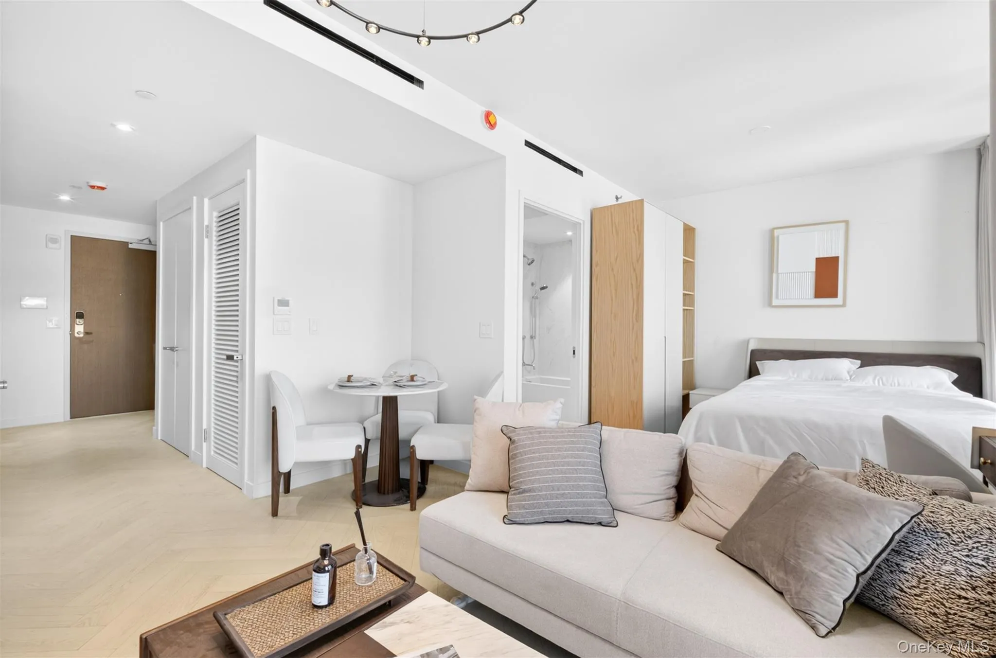 133-25 37TH Avenue, New York, NY, 2 Rooms Rooms,1 BathroomBathrooms,Residential,For Rent,37TH,0,1036548 133-25 37TH Avenue, New York, NY, 2 Rooms Rooms,1 BathroomBathrooms,Residential,For Rent,37TH,0,1036548