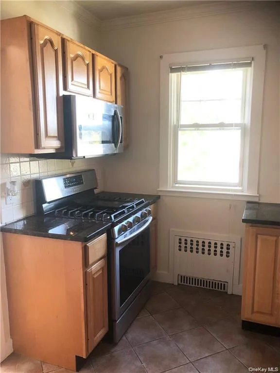 23 Merritt Avenue, Eastchester, NY, 2 Bedrooms Bedrooms, 6 Rooms Rooms,1 BathroomBathrooms,Residential Lease,For Rent,Merritt,0,1036549 23 Merritt Avenue, Eastchester, NY, 2 Bedrooms Bedrooms, 6 Rooms Rooms,1 BathroomBathrooms,Residential Lease,For Rent,Merritt,0,1036549