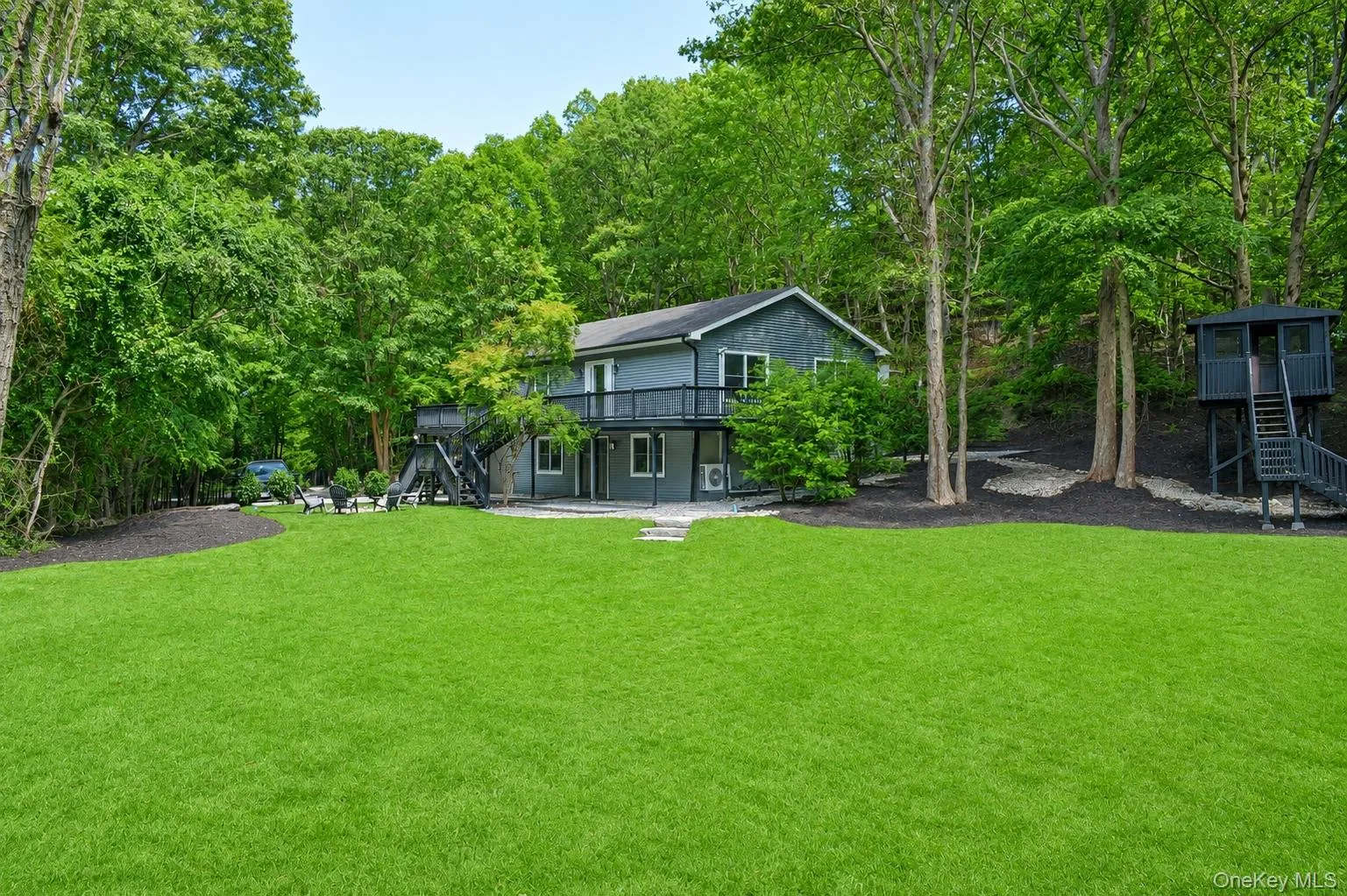 Fabulous Northport Raised Ranch Fabulous Northport Raised Ranch