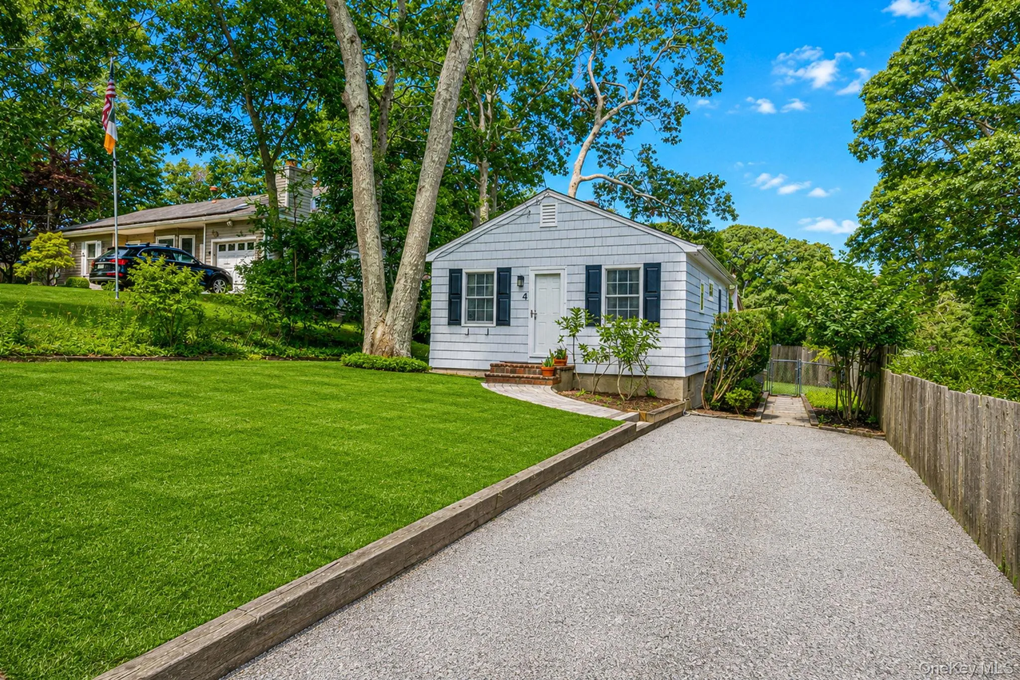 4 Vine Street, Southampton, NY, 2 Bedrooms Bedrooms, 6 Rooms Rooms,1 BathroomBathrooms,Residential,For Rent,Vine,0,1036558 4 Vine Street, Southampton, NY, 2 Bedrooms Bedrooms, 6 Rooms Rooms,1 BathroomBathrooms,Residential,For Rent,Vine,0,1036558