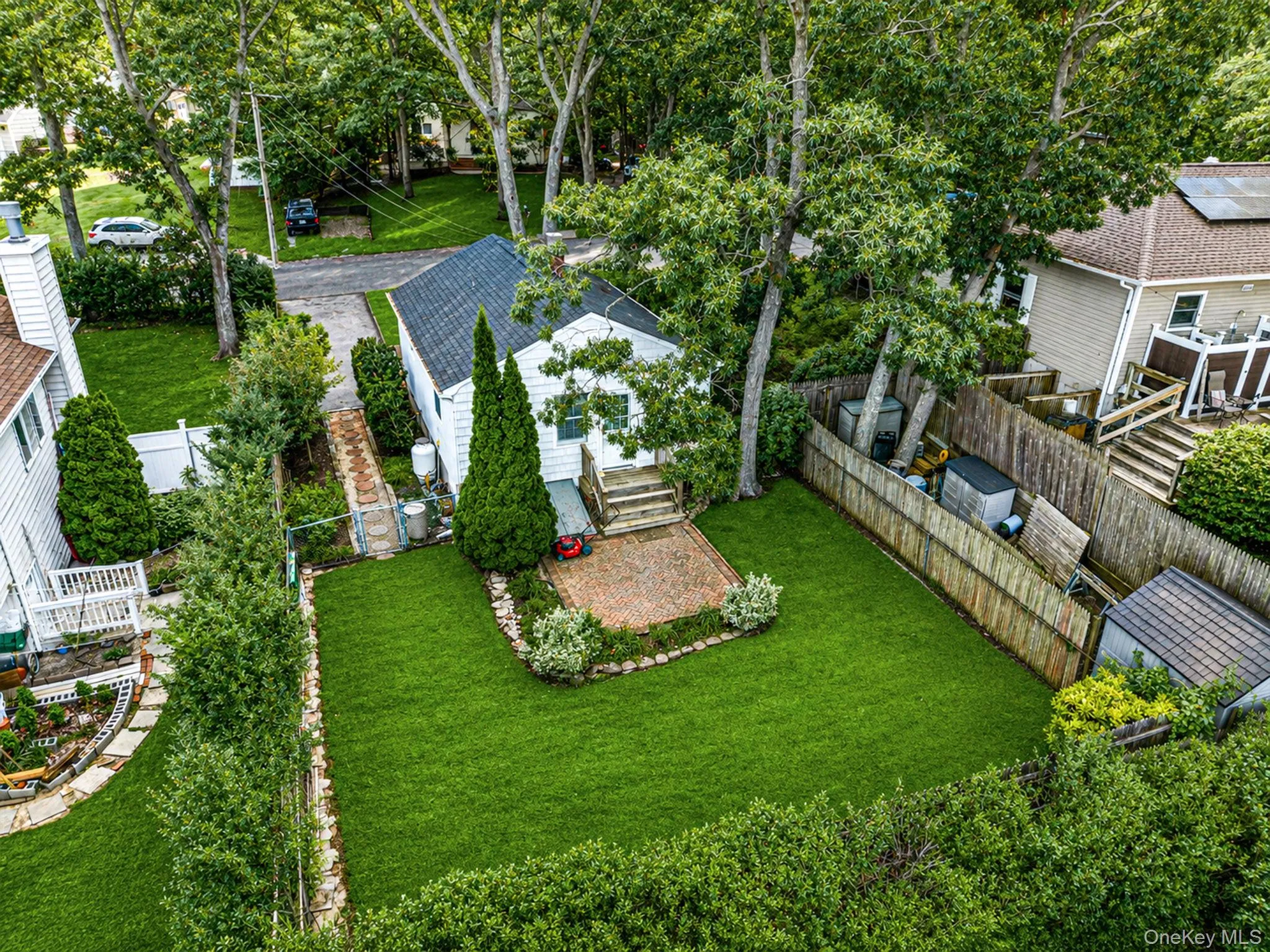 4 Vine Street, Southampton, NY, 2 Bedrooms Bedrooms, 6 Rooms Rooms,1 BathroomBathrooms,Residential,For Rent,Vine,0,1036558 4 Vine Street, Southampton, NY, 2 Bedrooms Bedrooms, 6 Rooms Rooms,1 BathroomBathrooms,Residential,For Rent,Vine,0,1036558
