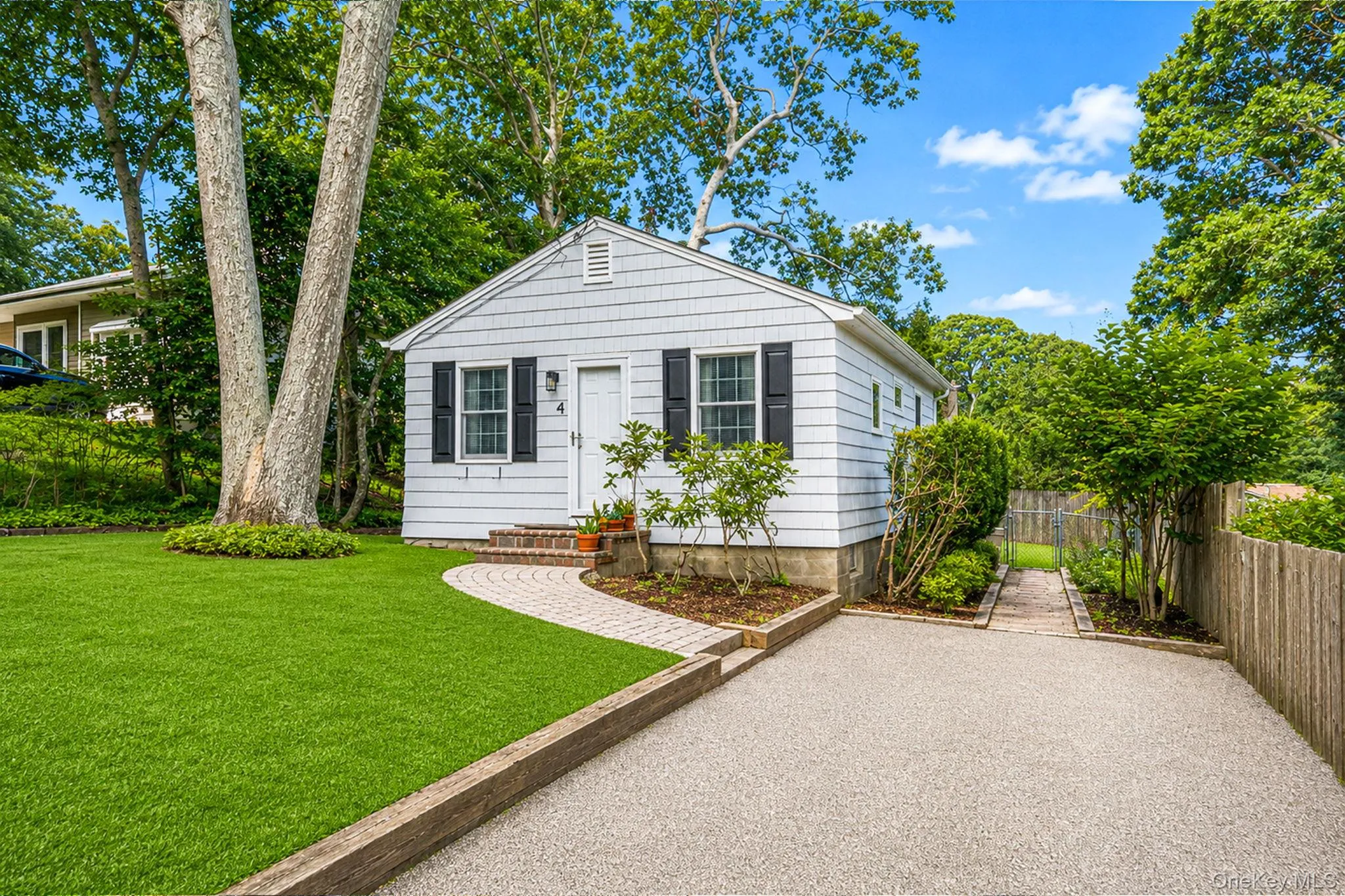 4 Vine Street, Southampton, NY, 2 Bedrooms Bedrooms, 6 Rooms Rooms,1 BathroomBathrooms,Residential,For Rent,Vine,0,1036558 4 Vine Street, Southampton, NY, 2 Bedrooms Bedrooms, 6 Rooms Rooms,1 BathroomBathrooms,Residential,For Rent,Vine,0,1036558