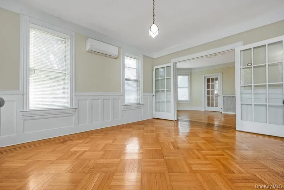 215 Conklin Street, Oyster Bay, NY, ,Commercial Lease,For Rent,Conklin,0,1036561 215 Conklin Street, Oyster Bay, NY, ,Commercial Lease,For Rent,Conklin,0,1036561
