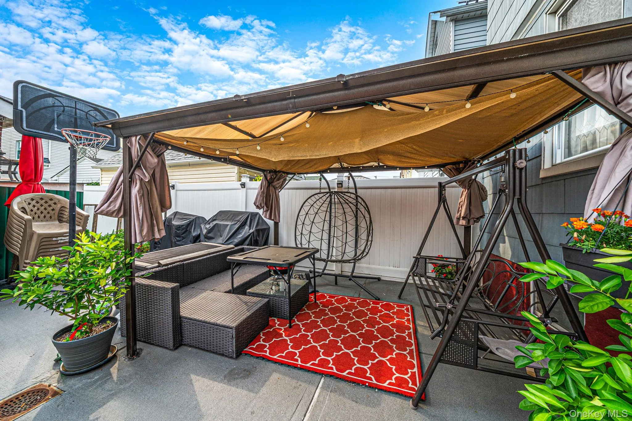 8920 219th Street, New York, NY, 3 Bedrooms Bedrooms, 8 Rooms Rooms,2 BathroomsBathrooms,Residential,For Rent,219th,0,1036564 8920 219th Street, New York, NY, 3 Bedrooms Bedrooms, 8 Rooms Rooms,2 BathroomsBathrooms,Residential,For Rent,219th,0,1036564