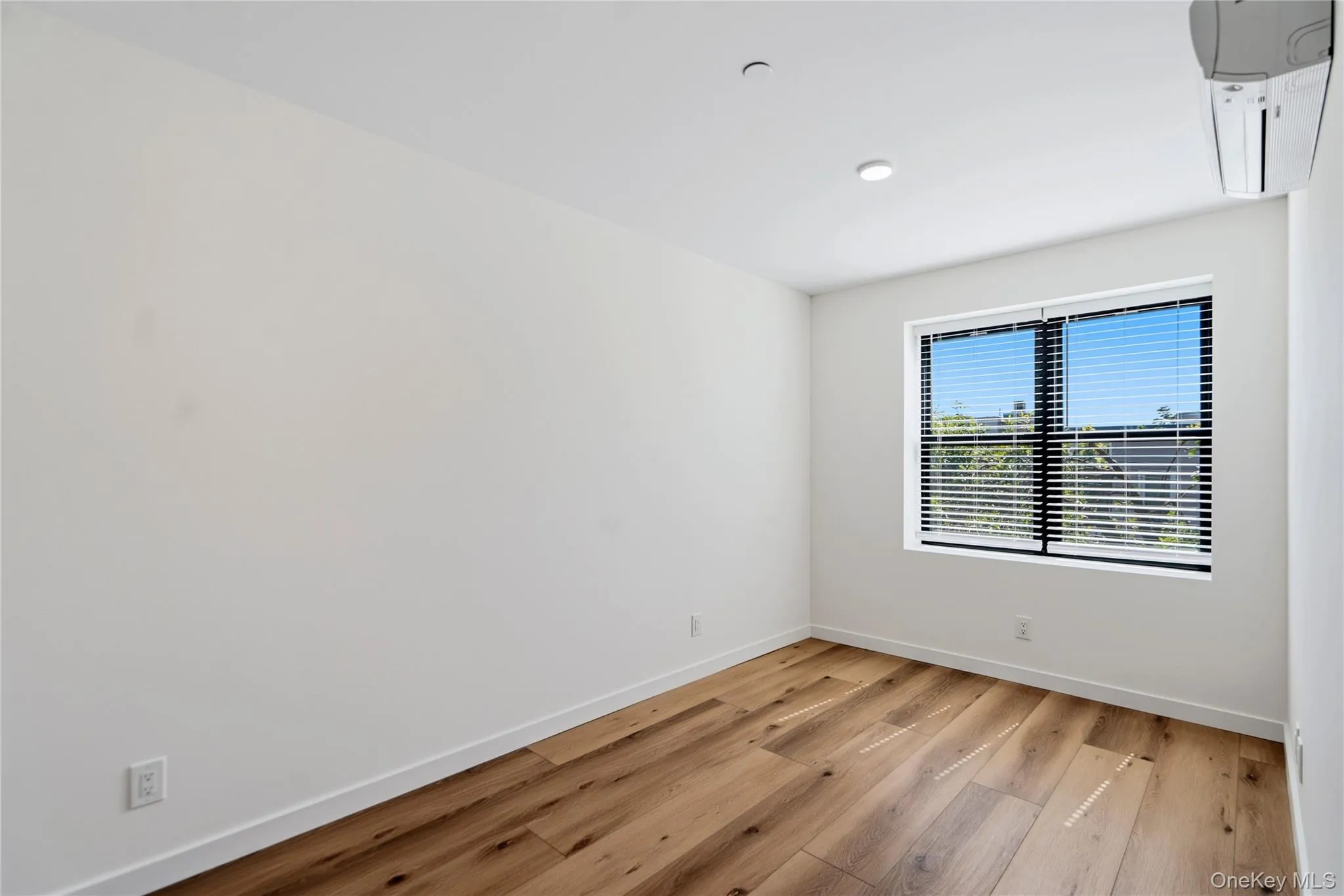 62-47 60th Street, New York, NY, 3 Bedrooms Bedrooms, 6 Rooms Rooms,1 BathroomBathrooms,Residential Lease,For Rent,60th,0,1036565 62-47 60th Street, New York, NY, 3 Bedrooms Bedrooms, 6 Rooms Rooms,1 BathroomBathrooms,Residential Lease,For Rent,60th,0,1036565