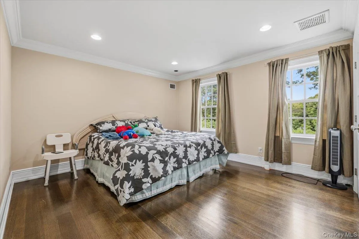 1481 Country Road, Riverhead, NY, 4 Bedrooms Bedrooms, 10 Rooms Rooms,4 BathroomsBathrooms,Residential,For Rent,Country,0,1036567 1481 Country Road, Riverhead, NY, 4 Bedrooms Bedrooms, 10 Rooms Rooms,4 BathroomsBathrooms,Residential,For Rent,Country,0,1036567
