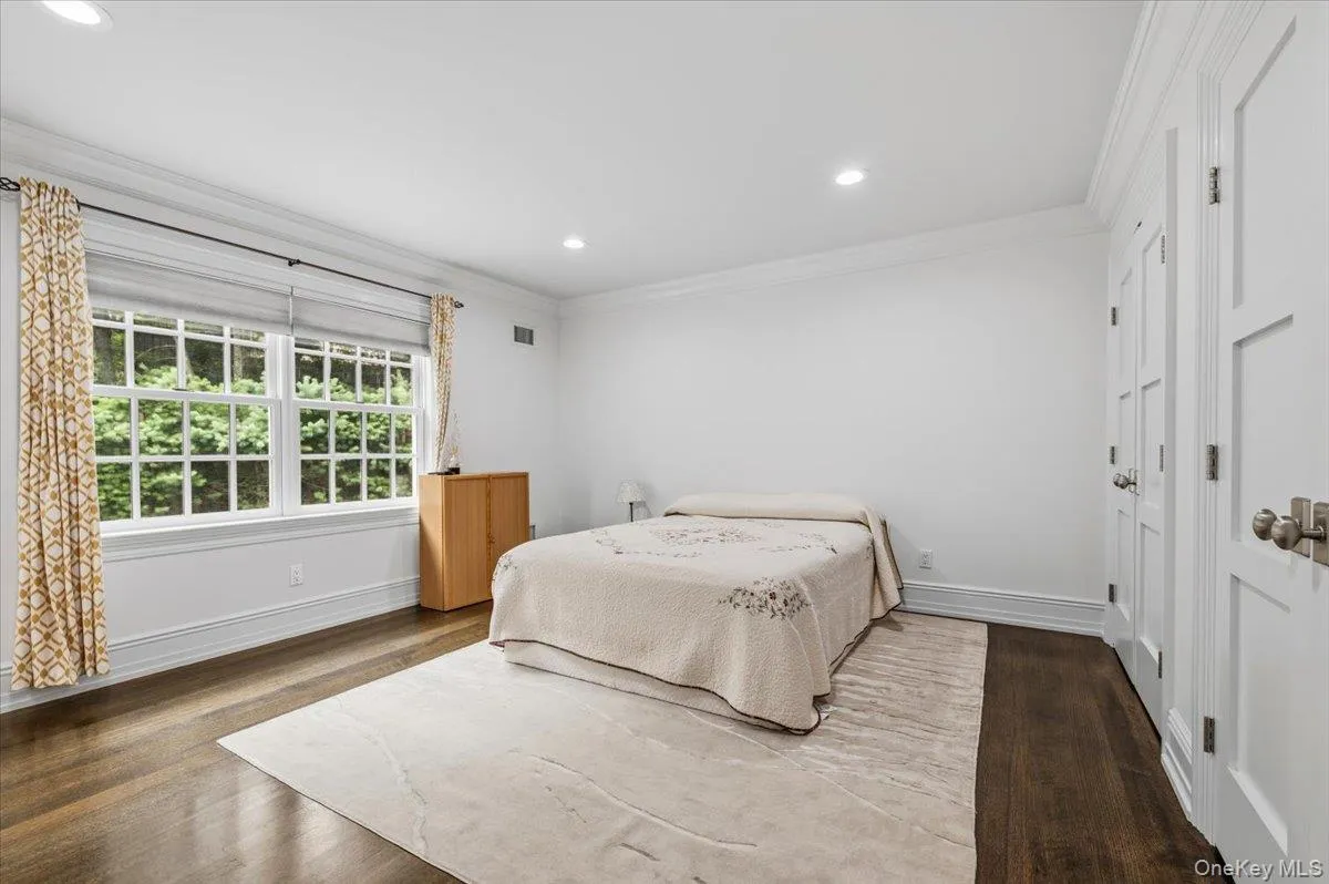 1481 Country Road, Riverhead, NY, 4 Bedrooms Bedrooms, 10 Rooms Rooms,4 BathroomsBathrooms,Residential,For Rent,Country,0,1036567 1481 Country Road, Riverhead, NY, 4 Bedrooms Bedrooms, 10 Rooms Rooms,4 BathroomsBathrooms,Residential,For Rent,Country,0,1036567