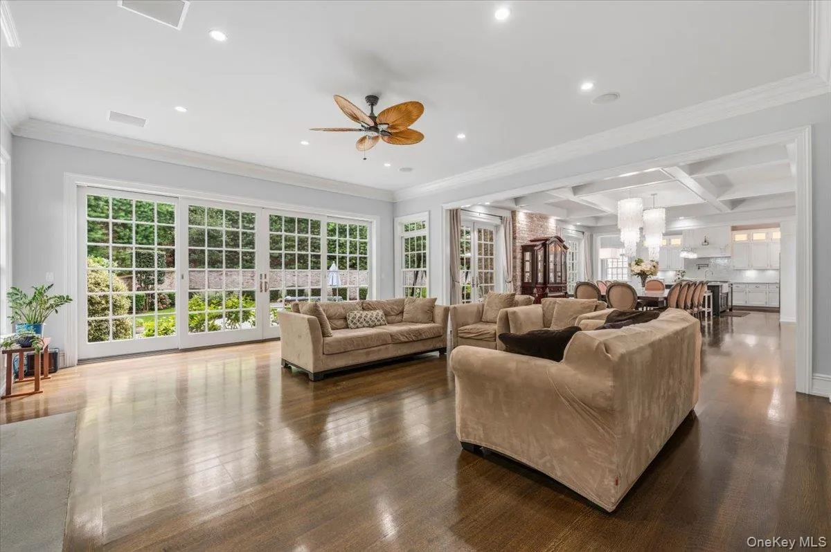 1481 Country Road, Riverhead, NY, 4 Bedrooms Bedrooms, 10 Rooms Rooms,4 BathroomsBathrooms,Residential,For Rent,Country,0,1036567 1481 Country Road, Riverhead, NY, 4 Bedrooms Bedrooms, 10 Rooms Rooms,4 BathroomsBathrooms,Residential,For Rent,Country,0,1036567