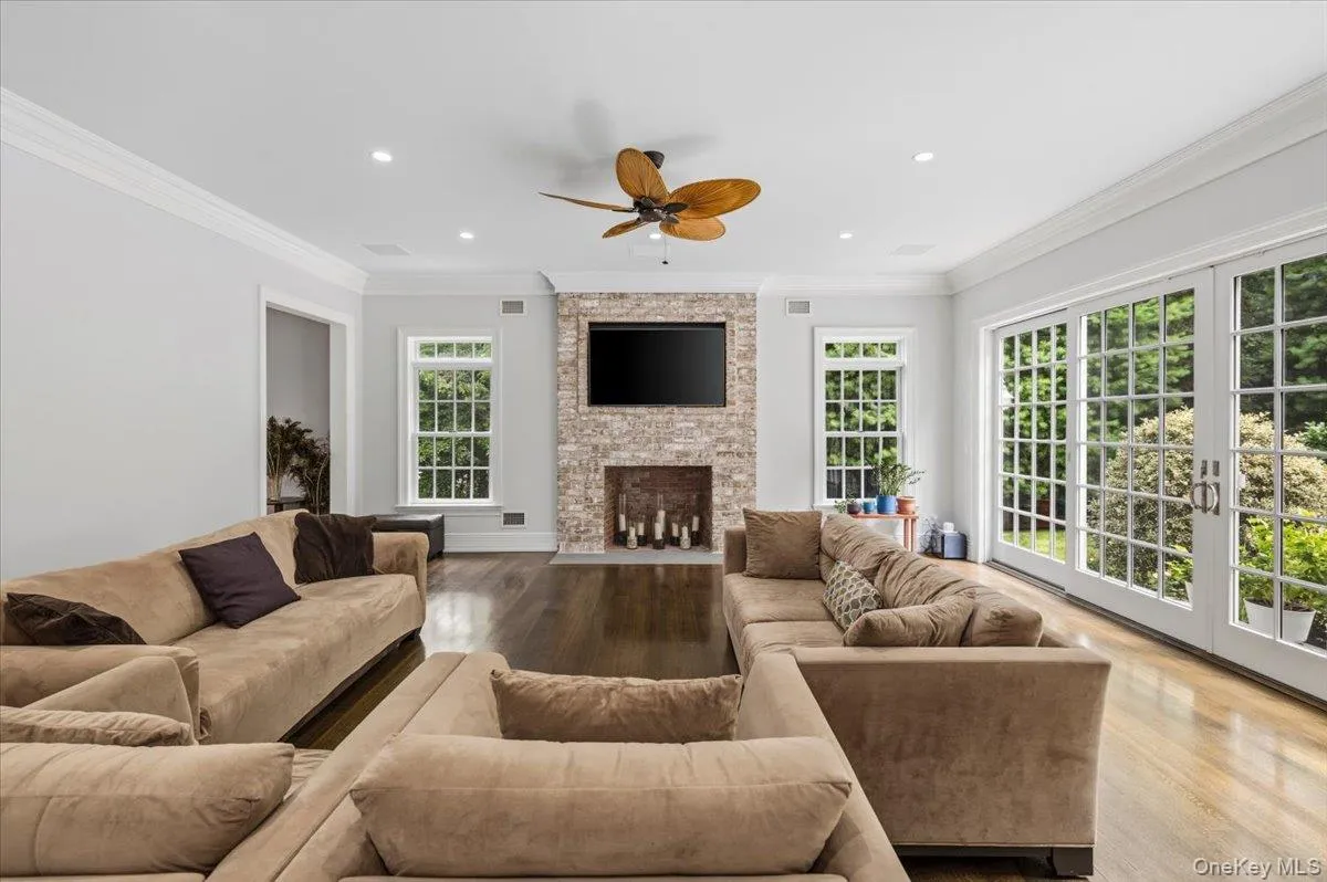 1481 Country Road, Riverhead, NY, 4 Bedrooms Bedrooms, 10 Rooms Rooms,4 BathroomsBathrooms,Residential,For Rent,Country,0,1036567 1481 Country Road, Riverhead, NY, 4 Bedrooms Bedrooms, 10 Rooms Rooms,4 BathroomsBathrooms,Residential,For Rent,Country,0,1036567