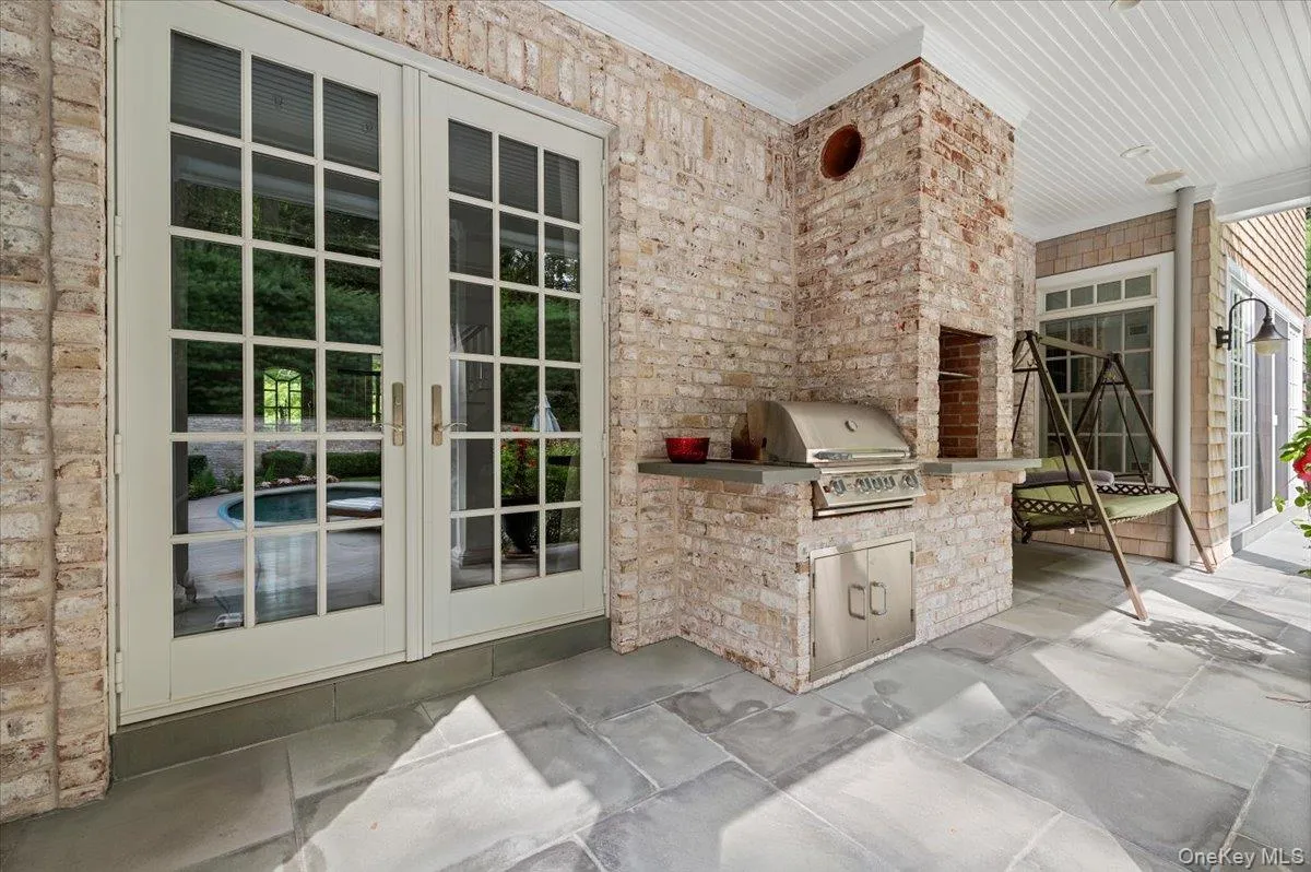 1481 Country Road, Riverhead, NY, 4 Bedrooms Bedrooms, 10 Rooms Rooms,4 BathroomsBathrooms,Residential,For Rent,Country,0,1036567 1481 Country Road, Riverhead, NY, 4 Bedrooms Bedrooms, 10 Rooms Rooms,4 BathroomsBathrooms,Residential,For Rent,Country,0,1036567