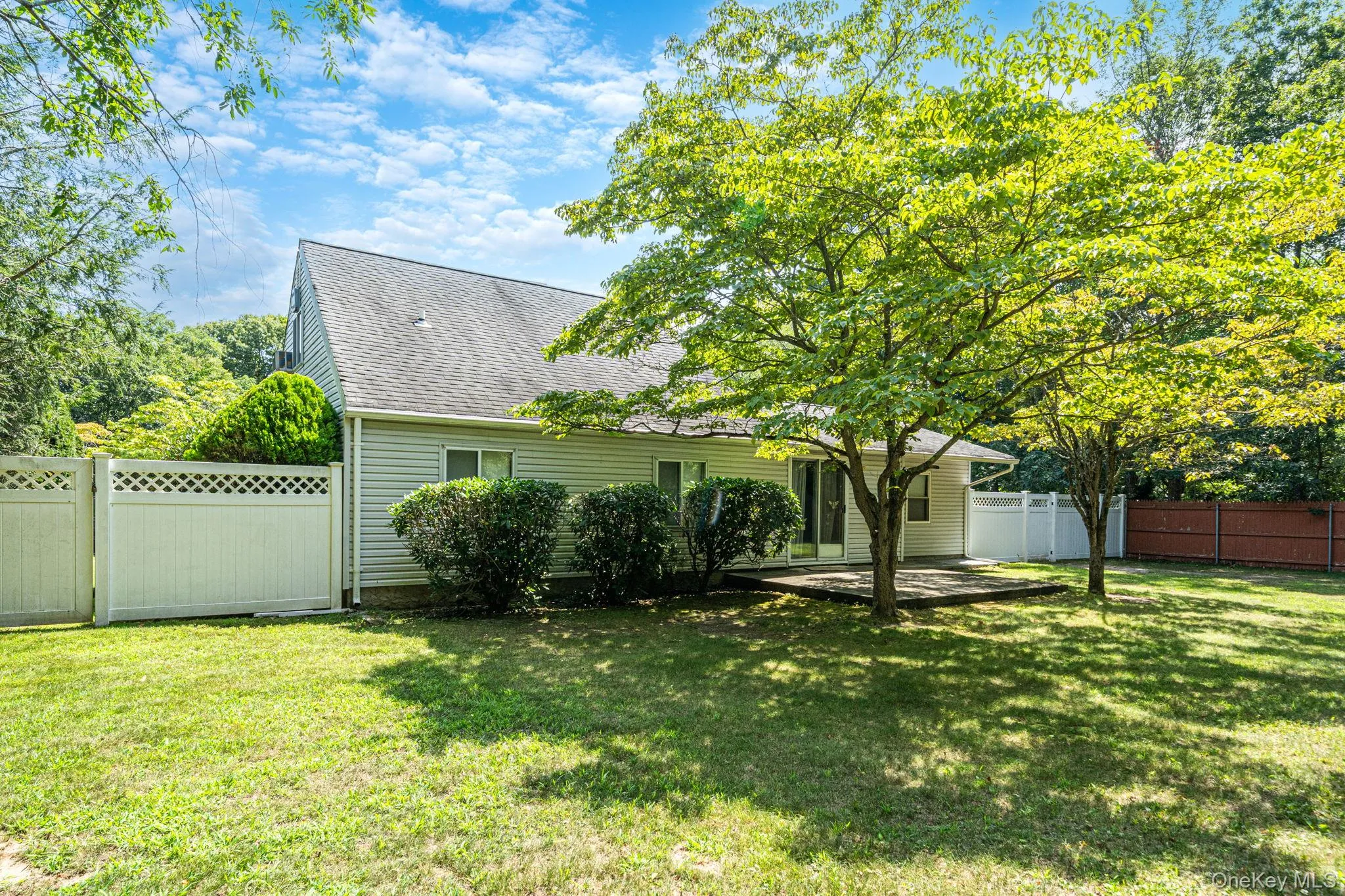 1050 Sipp Avenue, Brookhaven, NY, 5 Bedrooms Bedrooms, 7 Rooms Rooms,2 BathroomsBathrooms,Residential,For Rent,Sipp,0,1036570 1050 Sipp Avenue, Brookhaven, NY, 5 Bedrooms Bedrooms, 7 Rooms Rooms,2 BathroomsBathrooms,Residential,For Rent,Sipp,0,1036570