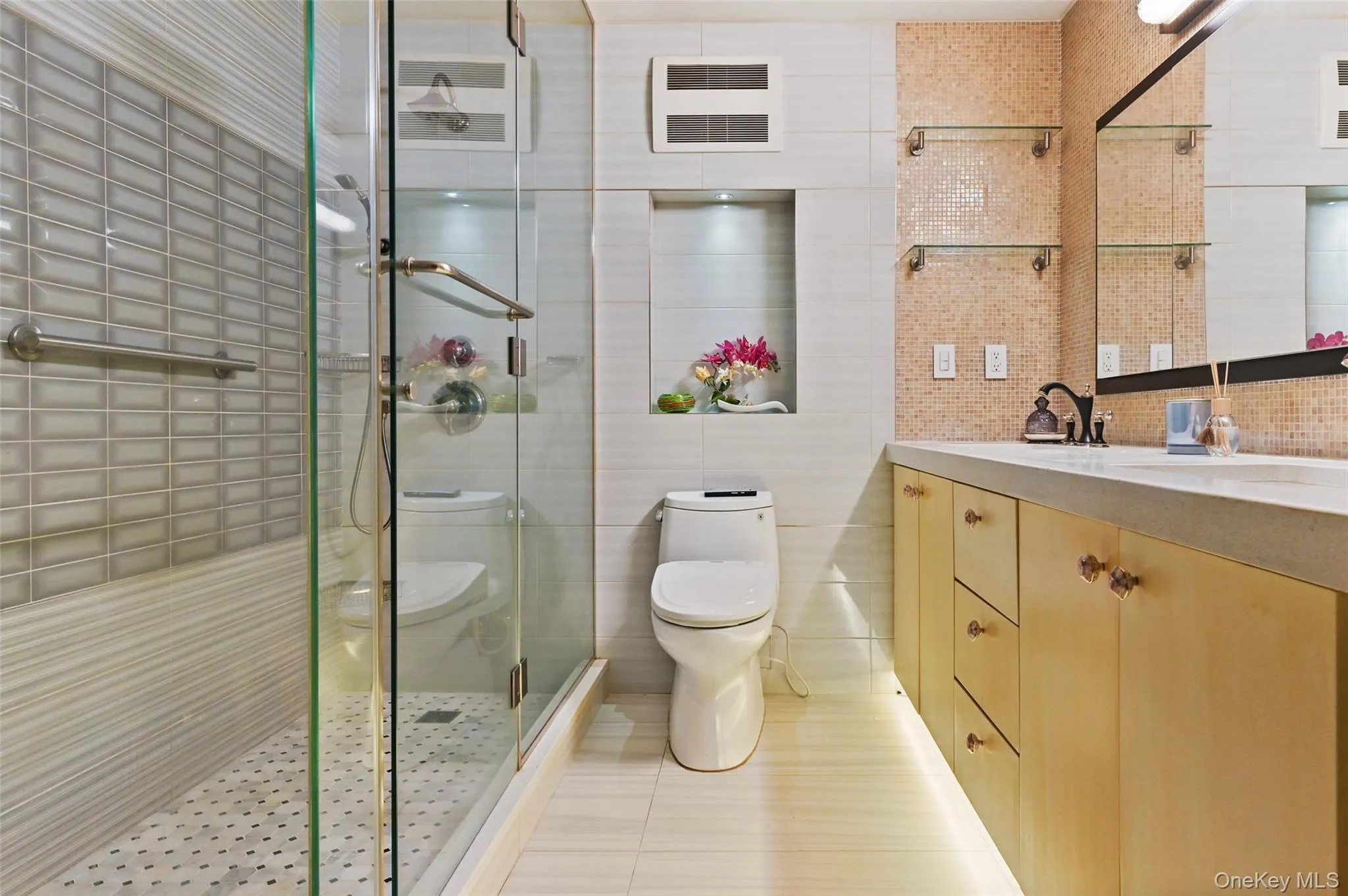210-19 26th Avenue, New York, NY, 2 Bedrooms Bedrooms, 4 Rooms Rooms,1 BathroomBathrooms,Residential Lease,For Rent,26th,0,1036572 210-19 26th Avenue, New York, NY, 2 Bedrooms Bedrooms, 4 Rooms Rooms,1 BathroomBathrooms,Residential Lease,For Rent,26th,0,1036572