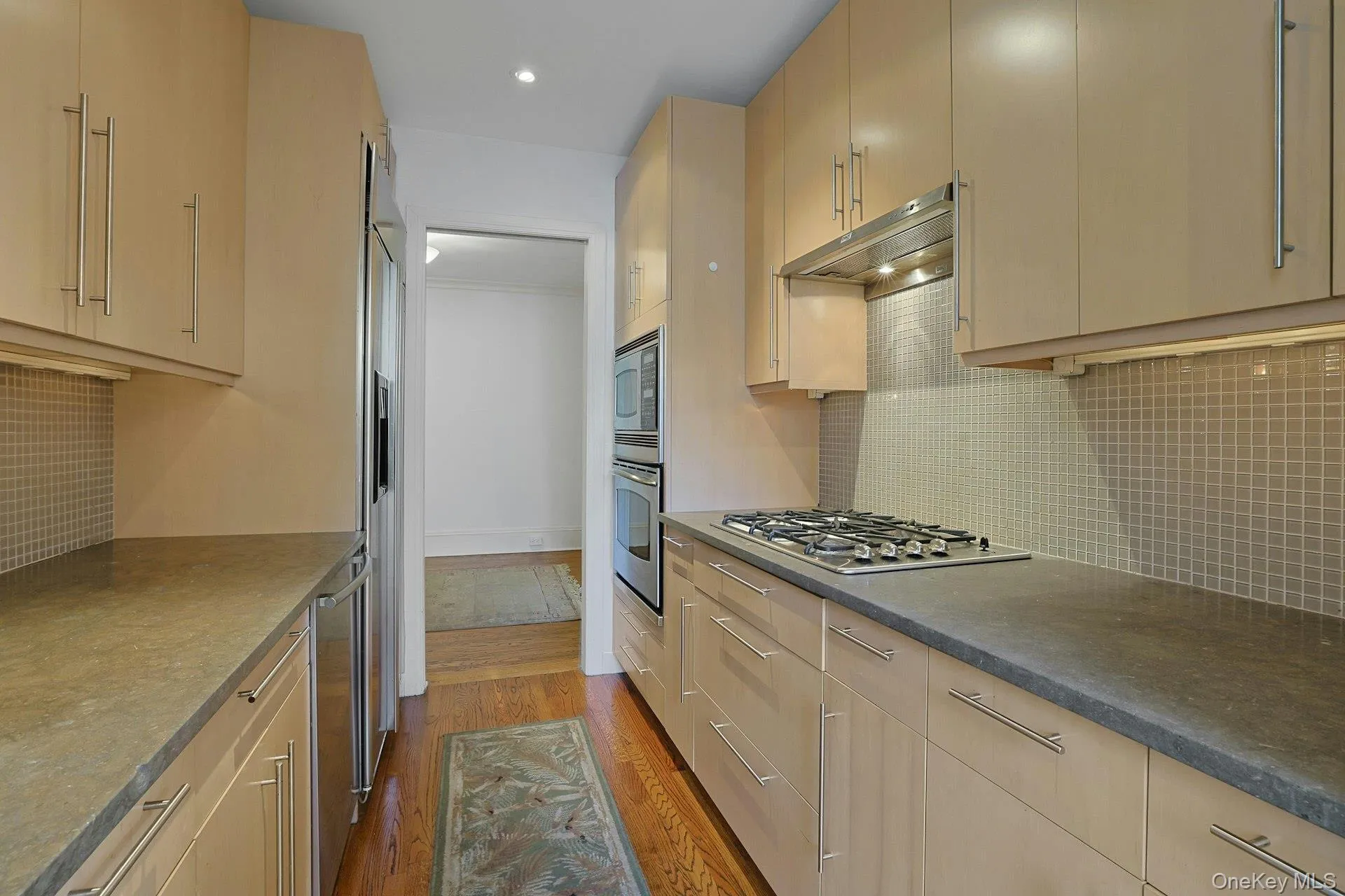 253 Garth Road, Eastchester, NY, 3 Rooms Rooms,1 BathroomBathrooms,Residential,For Rent,Garth,0,1036574 253 Garth Road, Eastchester, NY, 3 Rooms Rooms,1 BathroomBathrooms,Residential,For Rent,Garth,0,1036574