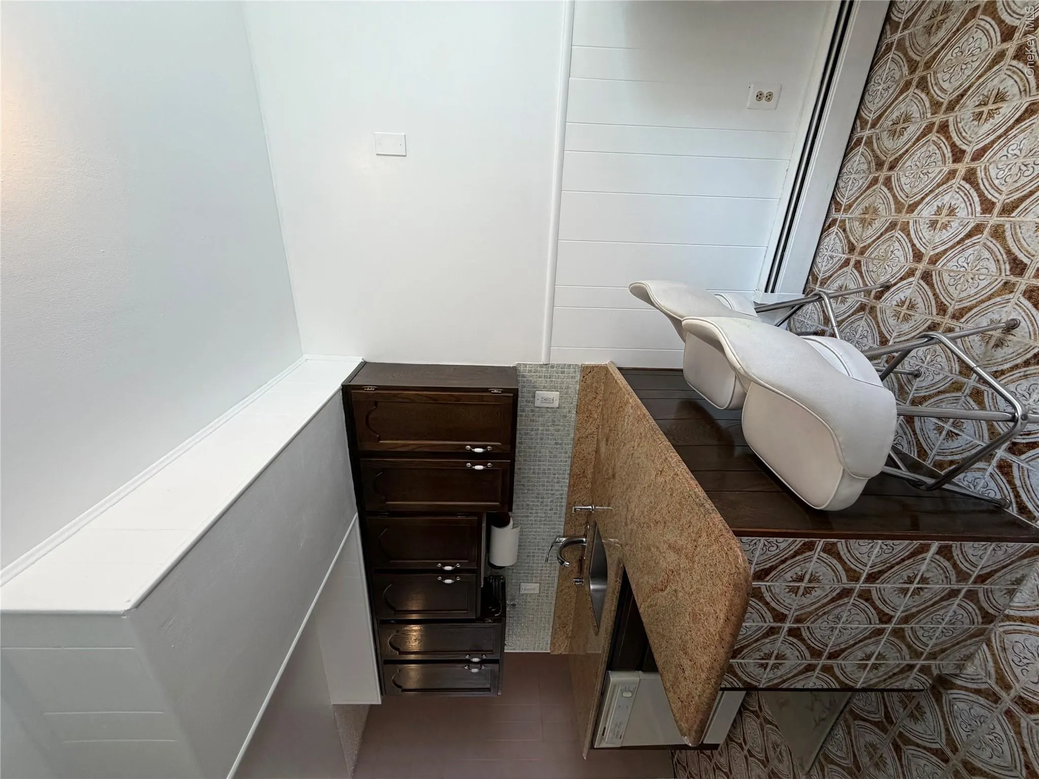 18618 140th Avenue, New York, NY, 5 Bedrooms Bedrooms, 8 Rooms Rooms,2 BathroomsBathrooms,Residential,For Rent,140th,0,1036575 18618 140th Avenue, New York, NY, 5 Bedrooms Bedrooms, 8 Rooms Rooms,2 BathroomsBathrooms,Residential,For Rent,140th,0,1036575