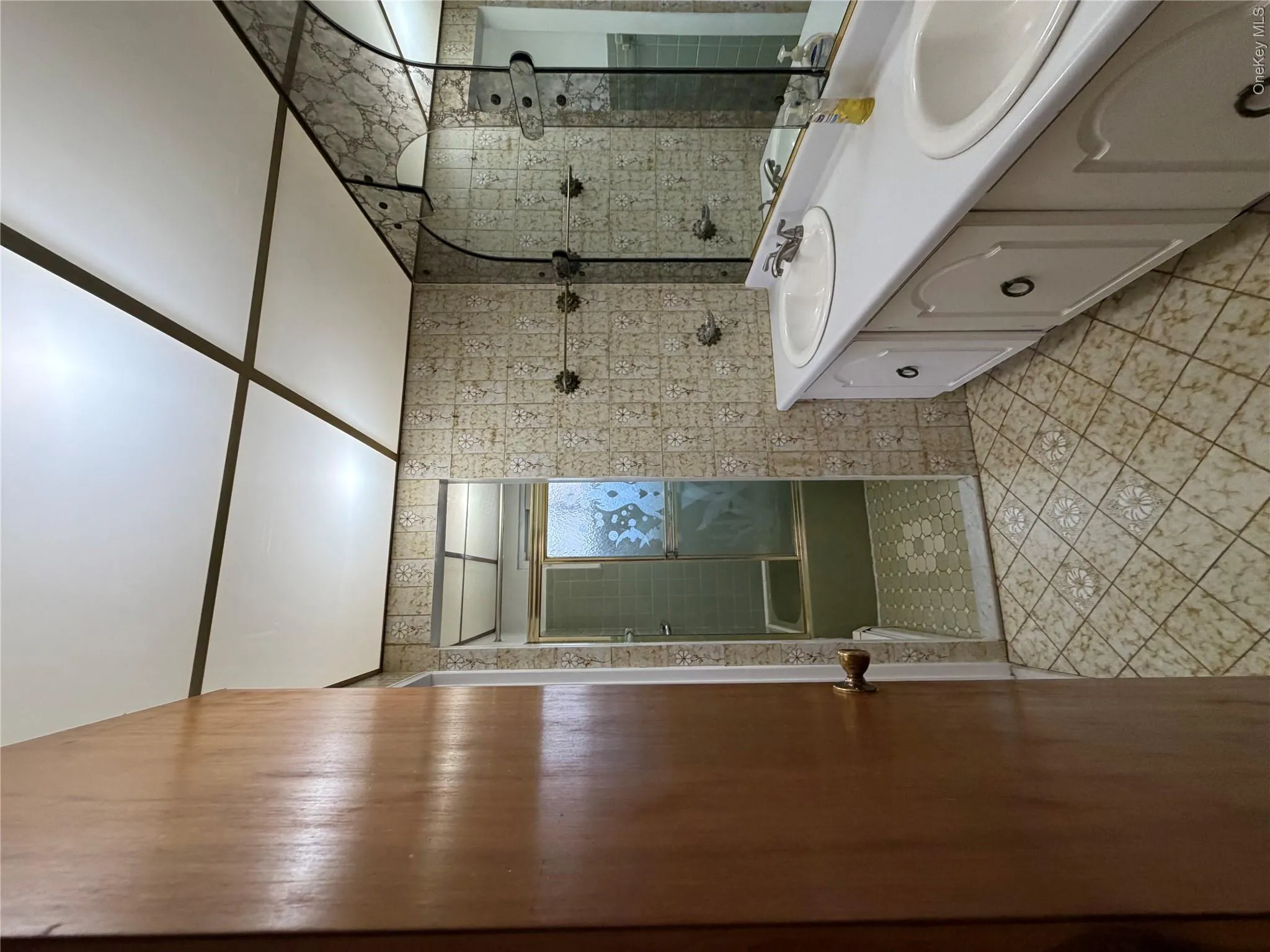 18618 140th Avenue, New York, NY, 5 Bedrooms Bedrooms, 8 Rooms Rooms,2 BathroomsBathrooms,Residential,For Rent,140th,0,1036575 18618 140th Avenue, New York, NY, 5 Bedrooms Bedrooms, 8 Rooms Rooms,2 BathroomsBathrooms,Residential,For Rent,140th,0,1036575