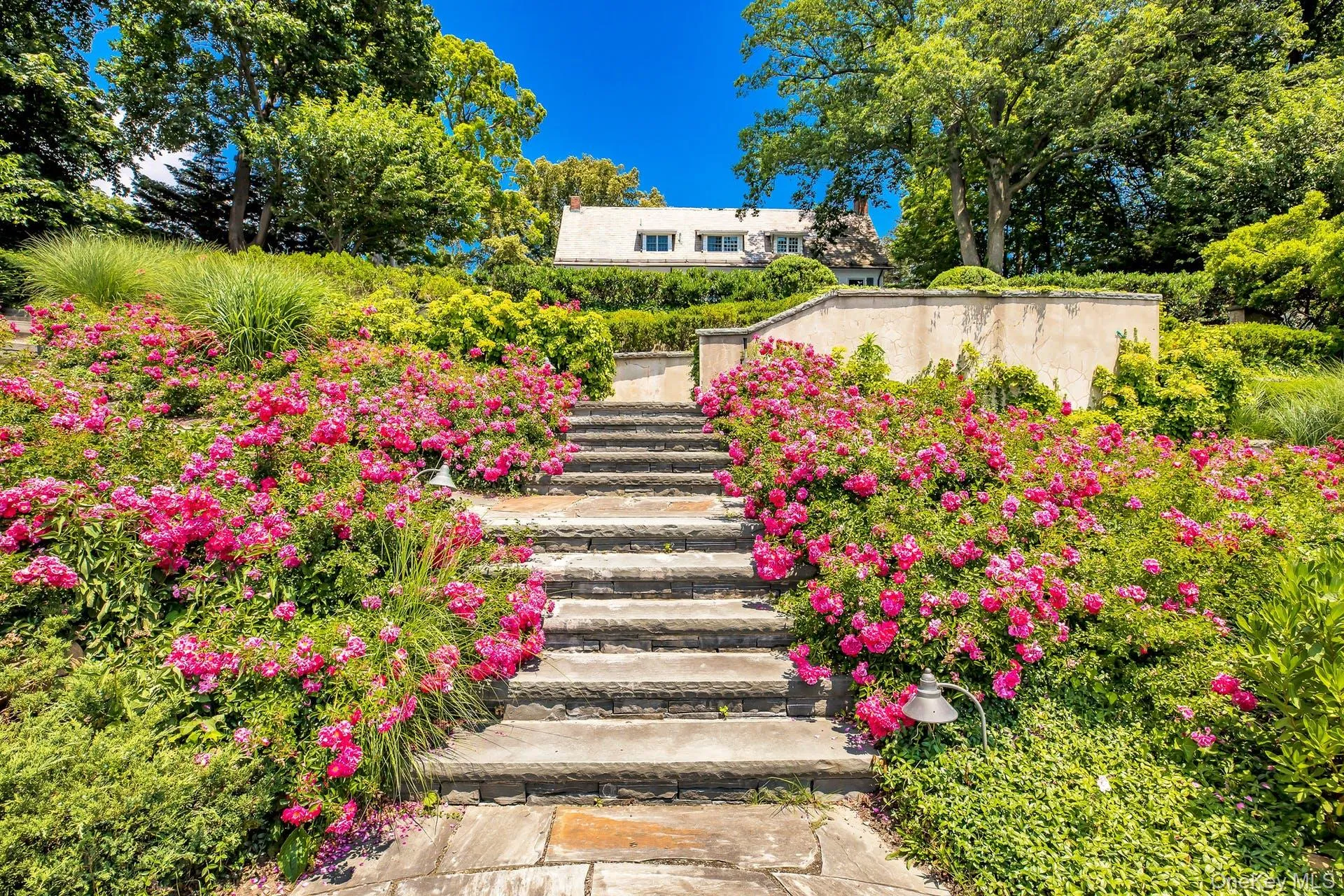 10 Hicks Lane, North Hempstead, NY, 7 Bedrooms Bedrooms, 15 Rooms Rooms,7 BathroomsBathrooms,Residential,For Rent,Hicks,0,1036588 10 Hicks Lane, North Hempstead, NY, 7 Bedrooms Bedrooms, 15 Rooms Rooms,7 BathroomsBathrooms,Residential,For Rent,Hicks,0,1036588