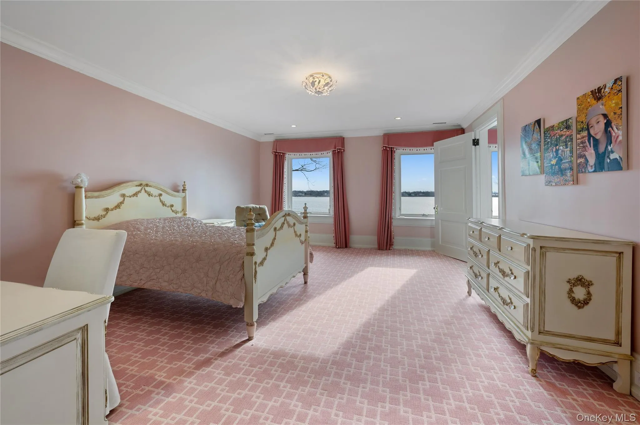 10 Hicks Lane, North Hempstead, NY, 7 Bedrooms Bedrooms, 15 Rooms Rooms,7 BathroomsBathrooms,Residential,For Rent,Hicks,0,1036588 10 Hicks Lane, North Hempstead, NY, 7 Bedrooms Bedrooms, 15 Rooms Rooms,7 BathroomsBathrooms,Residential,For Rent,Hicks,0,1036588