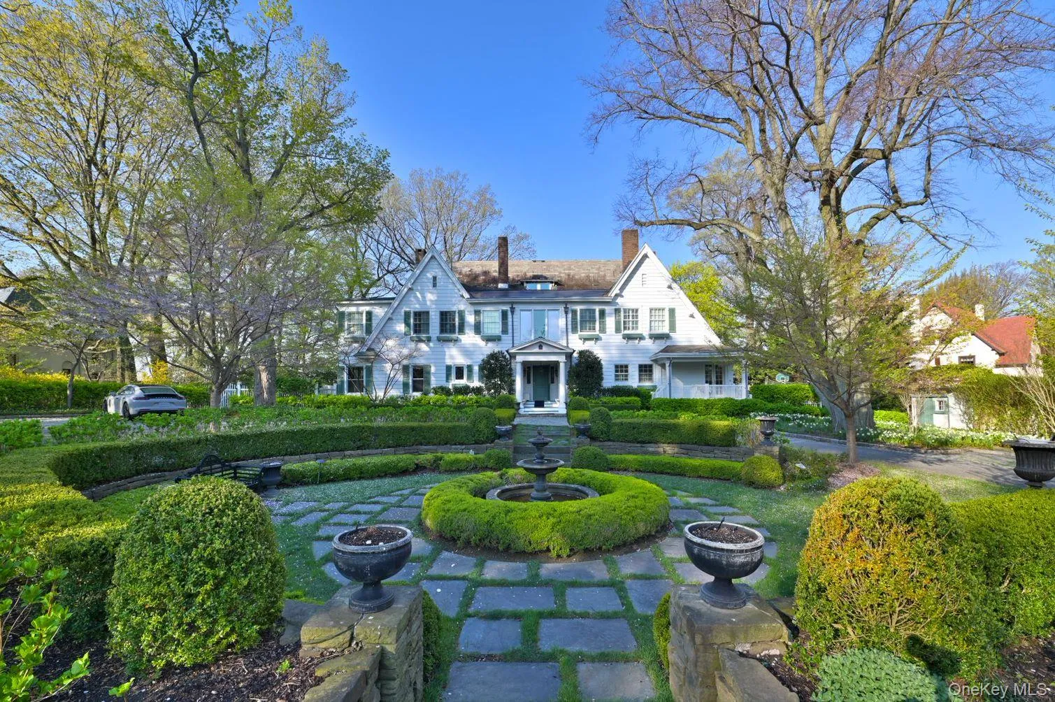 10 Hicks Lane, North Hempstead, NY, 7 Bedrooms Bedrooms, 15 Rooms Rooms,7 BathroomsBathrooms,Residential,For Rent,Hicks,0,1036588 10 Hicks Lane, North Hempstead, NY, 7 Bedrooms Bedrooms, 15 Rooms Rooms,7 BathroomsBathrooms,Residential,For Rent,Hicks,0,1036588