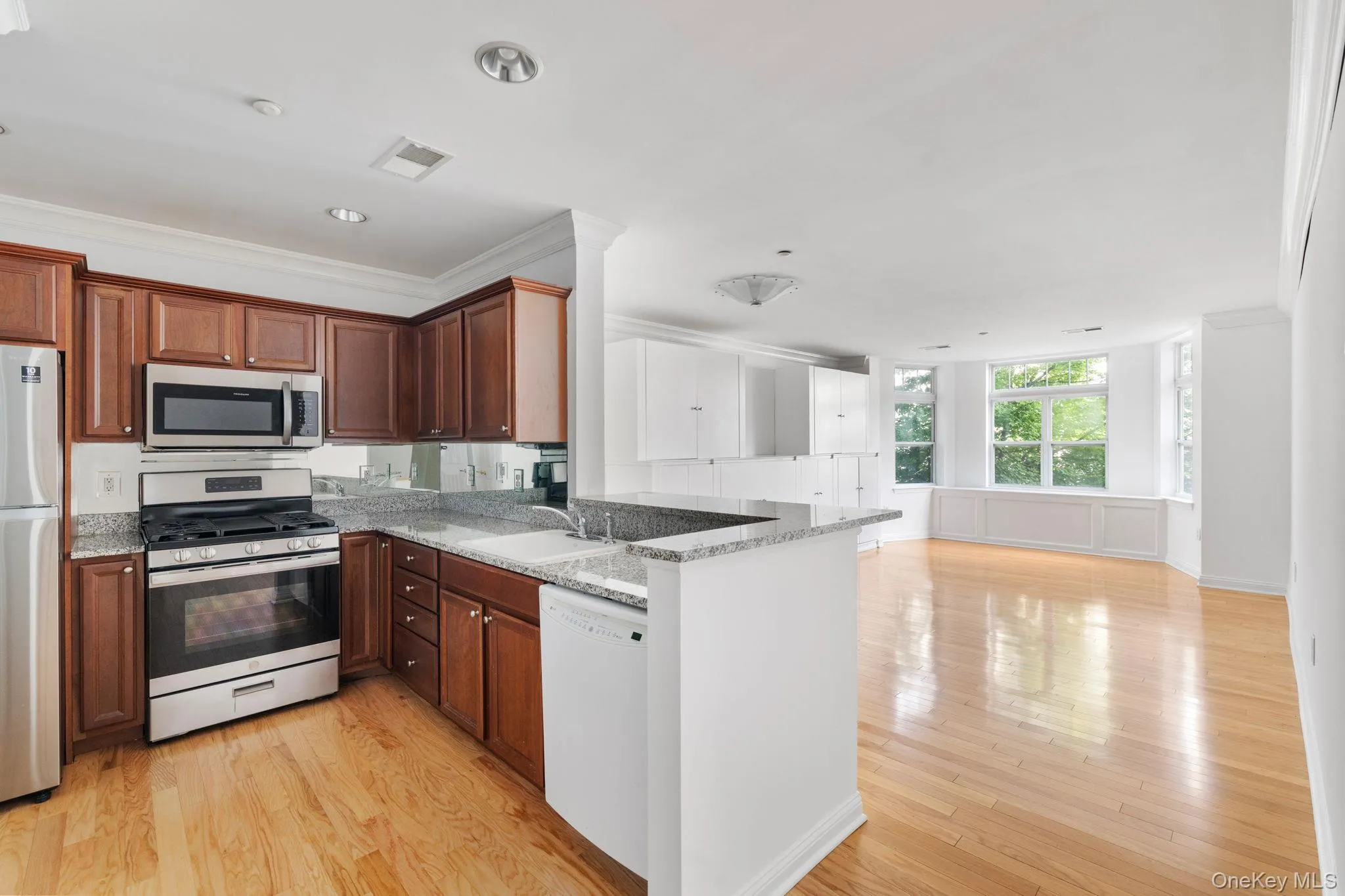 3214 Leeward Drive, Haverstraw, NY, 4 Rooms Rooms,1 BathroomBathrooms,Residential,For Rent,Leeward,0,1036590 3214 Leeward Drive, Haverstraw, NY, 4 Rooms Rooms,1 BathroomBathrooms,Residential,For Rent,Leeward,0,1036590