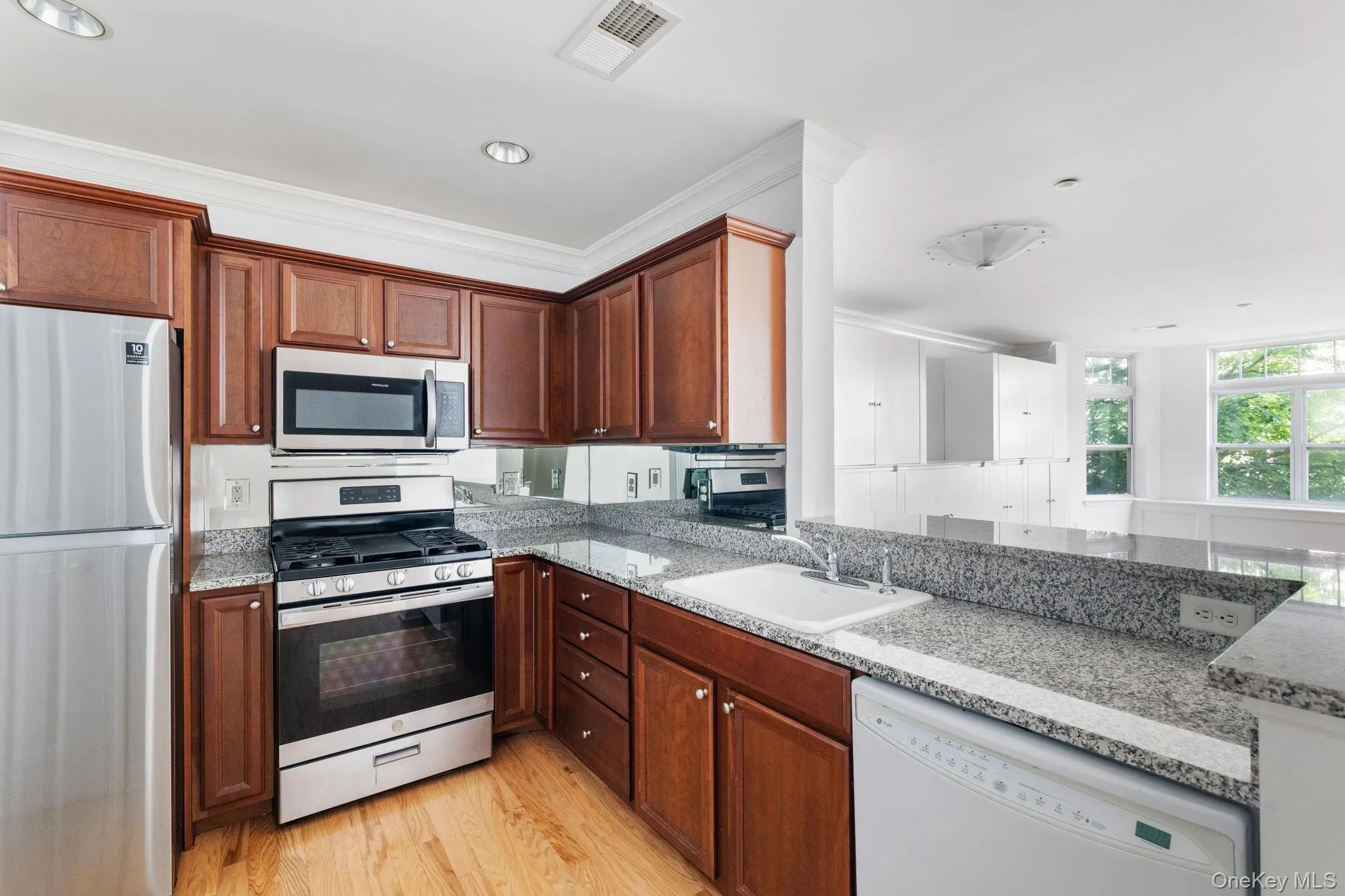 3214 Leeward Drive, Haverstraw, NY, 4 Rooms Rooms,1 BathroomBathrooms,Residential,For Rent,Leeward,0,1036590 3214 Leeward Drive, Haverstraw, NY, 4 Rooms Rooms,1 BathroomBathrooms,Residential,For Rent,Leeward,0,1036590