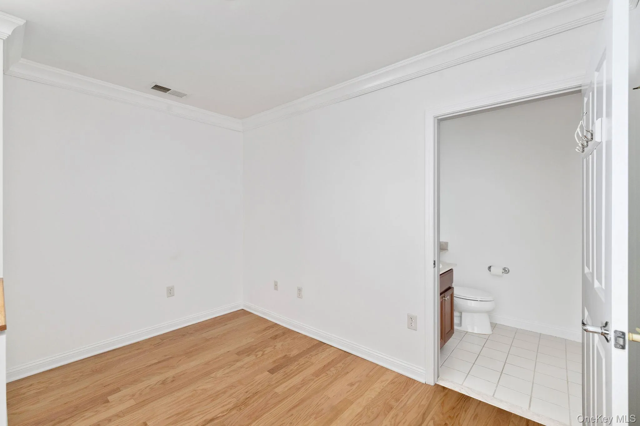3214 Leeward Drive, Haverstraw, NY, 4 Rooms Rooms,1 BathroomBathrooms,Residential,For Rent,Leeward,0,1036590 3214 Leeward Drive, Haverstraw, NY, 4 Rooms Rooms,1 BathroomBathrooms,Residential,For Rent,Leeward,0,1036590