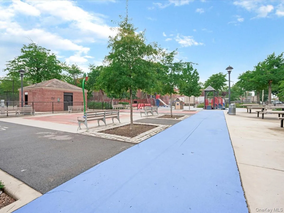 252-14 63rd Avenue, New York, NY, 3 Bedrooms Bedrooms, 6 Rooms Rooms,1 BathroomBathrooms,Residential,For Rent,63rd,0,1036595 252-14 63rd Avenue, New York, NY, 3 Bedrooms Bedrooms, 6 Rooms Rooms,1 BathroomBathrooms,Residential,For Rent,63rd,0,1036595