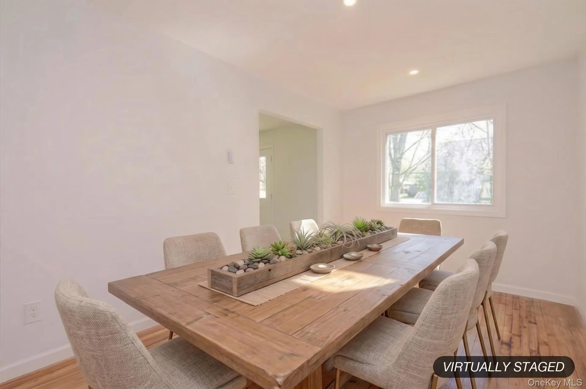 43 Evert Street, Huntington, NY, 3 Bedrooms Bedrooms, 6 Rooms Rooms,1 BathroomBathrooms,Residential Lease,For Rent,Evert,0,1036597 43 Evert Street, Huntington, NY, 3 Bedrooms Bedrooms, 6 Rooms Rooms,1 BathroomBathrooms,Residential Lease,For Rent,Evert,0,1036597
