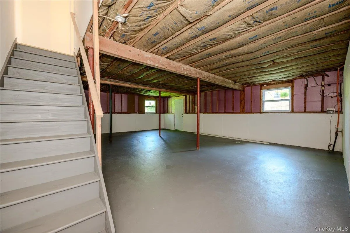 43 Evert Street, Huntington, NY, 3 Bedrooms Bedrooms, 6 Rooms Rooms,1 BathroomBathrooms,Residential Lease,For Rent,Evert,0,1036597 43 Evert Street, Huntington, NY, 3 Bedrooms Bedrooms, 6 Rooms Rooms,1 BathroomBathrooms,Residential Lease,For Rent,Evert,0,1036597
