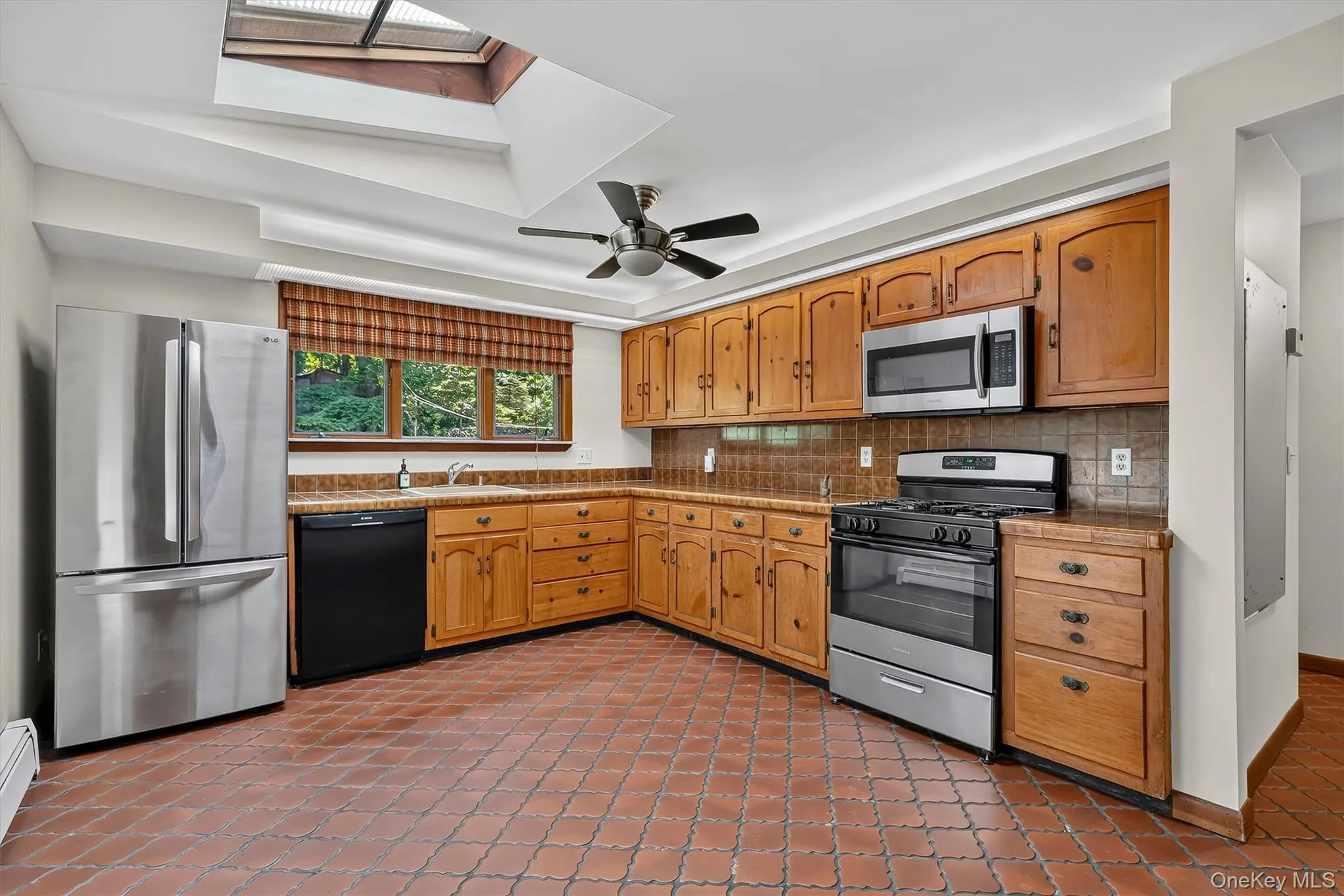 368 Old Dutch Hollow Road, Warwick (town), NY, 2 Bedrooms Bedrooms, 5 Rooms Rooms,1 BathroomBathrooms,Residential,For Rent,Old Dutch Hollow,0,1036599 368 Old Dutch Hollow Road, Warwick (town), NY, 2 Bedrooms Bedrooms, 5 Rooms Rooms,1 BathroomBathrooms,Residential,For Rent,Old Dutch Hollow,0,1036599