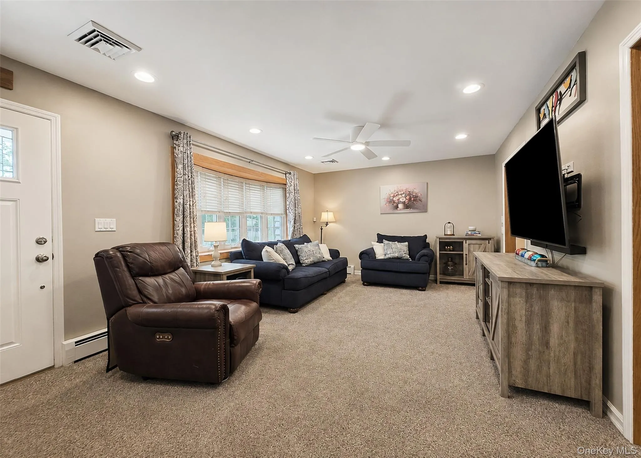 47 March Court, Brookhaven, NY, 3 Bedrooms Bedrooms, 7 Rooms Rooms,2 BathroomsBathrooms,Residential,For Rent,March,0,1036601 47 March Court, Brookhaven, NY, 3 Bedrooms Bedrooms, 7 Rooms Rooms,2 BathroomsBathrooms,Residential,For Rent,March,0,1036601
