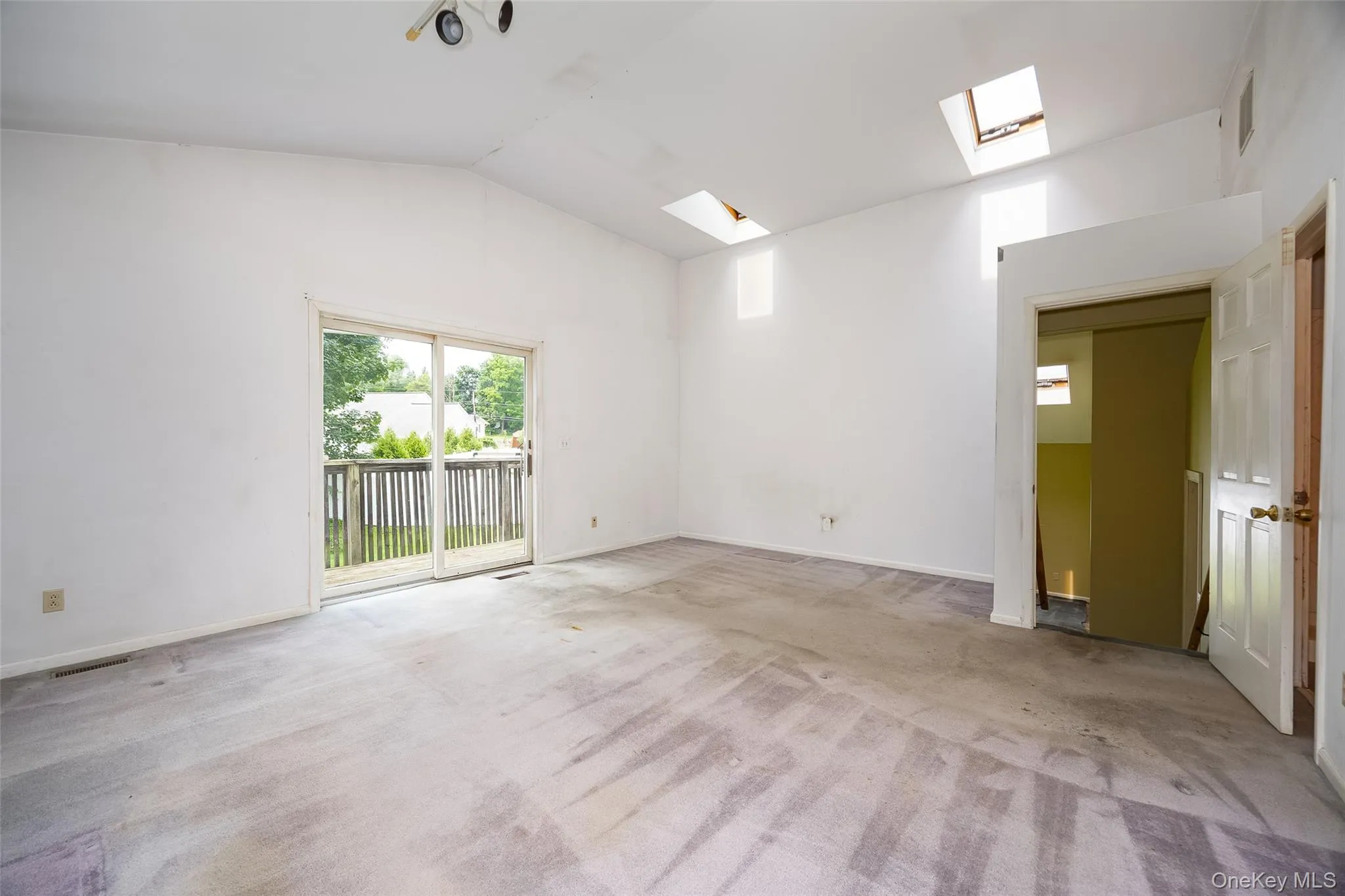 34 Riverview Drive, Fishkill, NY, 3 Bedrooms Bedrooms, 9 Rooms Rooms,2 BathroomsBathrooms,Residential,For Rent,Riverview,0,1036602 34 Riverview Drive, Fishkill, NY, 3 Bedrooms Bedrooms, 9 Rooms Rooms,2 BathroomsBathrooms,Residential,For Rent,Riverview,0,1036602