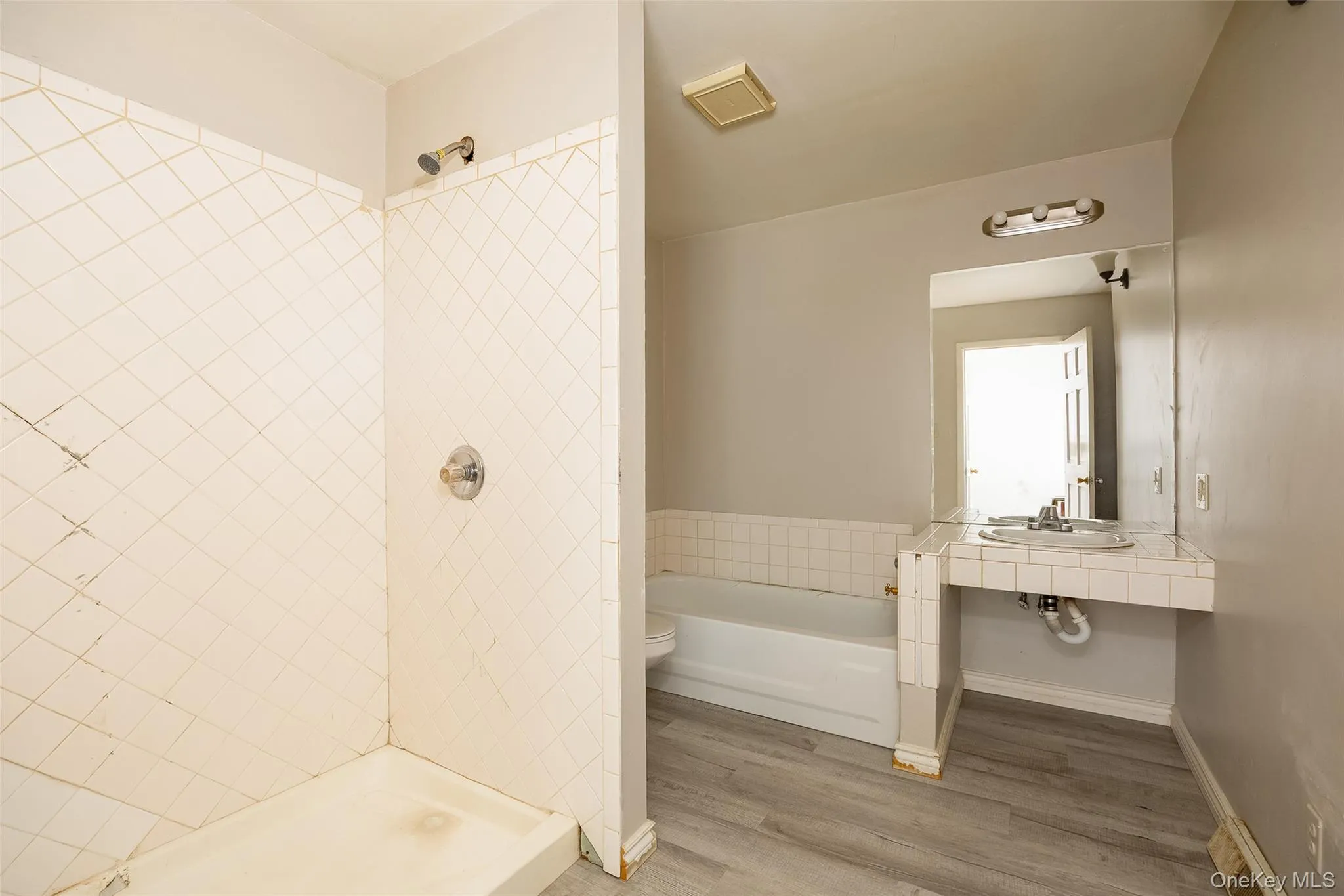 34 Riverview Drive, Fishkill, NY, 3 Bedrooms Bedrooms, 9 Rooms Rooms,2 BathroomsBathrooms,Residential,For Rent,Riverview,0,1036602 34 Riverview Drive, Fishkill, NY, 3 Bedrooms Bedrooms, 9 Rooms Rooms,2 BathroomsBathrooms,Residential,For Rent,Riverview,0,1036602