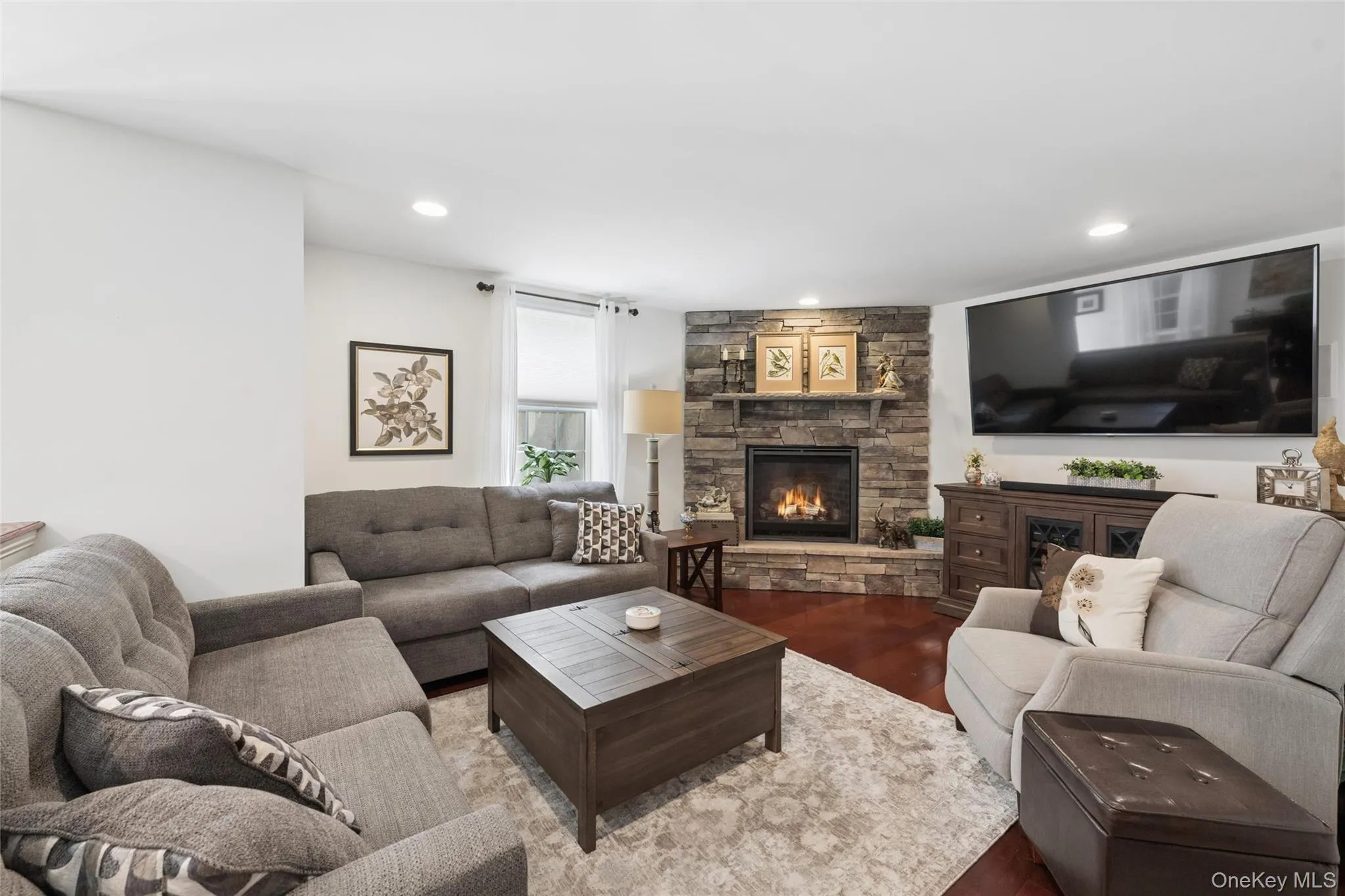 80 Alfred Avenue, Riverhead, NY, 5 Bedrooms Bedrooms, 10 Rooms Rooms,4 BathroomsBathrooms,Residential,For Rent,Alfred,0,1036603 80 Alfred Avenue, Riverhead, NY, 5 Bedrooms Bedrooms, 10 Rooms Rooms,4 BathroomsBathrooms,Residential,For Rent,Alfred,0,1036603