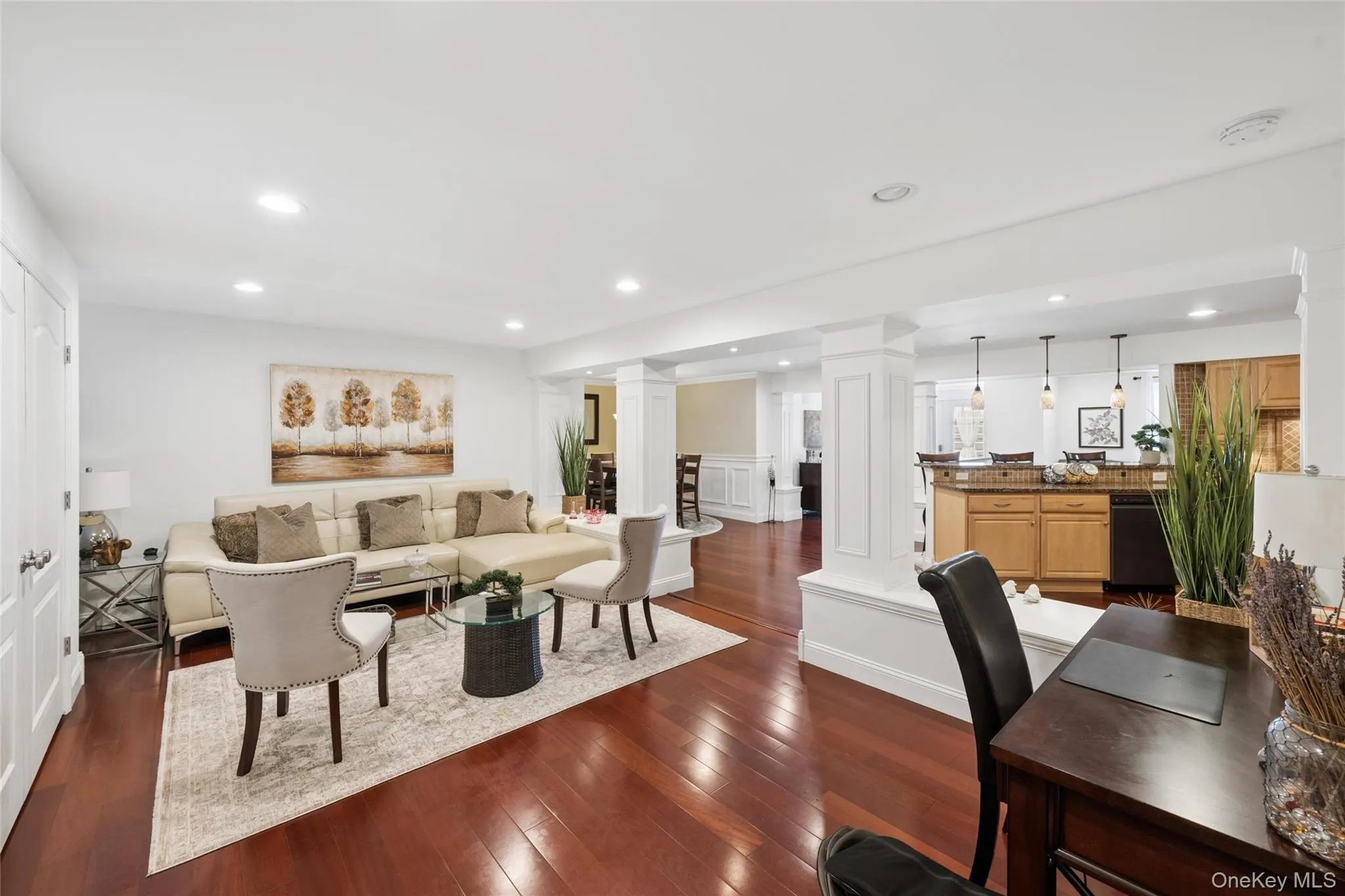 Legal accessory 1 bedroom apartment with washer and dryer Legal accessory 1 bedroom apartment with washer and dryer