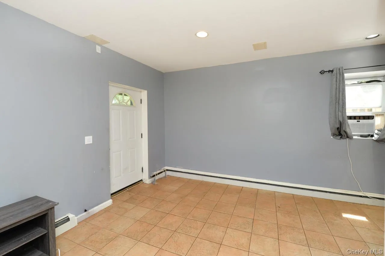 19 Dowd Street, Haverstraw, NY, 5 Bedrooms Bedrooms, 9 Rooms Rooms,3 BathroomsBathrooms,Residential,For Rent,Dowd,0,1036608 19 Dowd Street, Haverstraw, NY, 5 Bedrooms Bedrooms, 9 Rooms Rooms,3 BathroomsBathrooms,Residential,For Rent,Dowd,0,1036608
