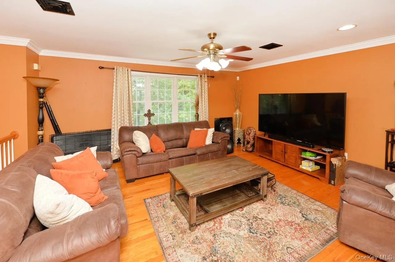 19 Dowd Street, Haverstraw, NY, 5 Bedrooms Bedrooms, 9 Rooms Rooms,3 BathroomsBathrooms,Residential,For Rent,Dowd,0,1036608 19 Dowd Street, Haverstraw, NY, 5 Bedrooms Bedrooms, 9 Rooms Rooms,3 BathroomsBathrooms,Residential,For Rent,Dowd,0,1036608