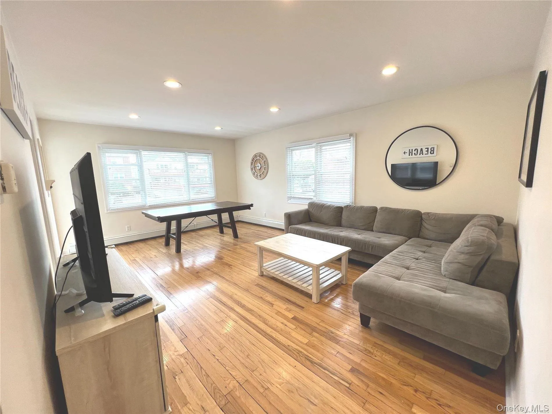 249 Broadway, Long Beach, NY, 3 Bedrooms Bedrooms, 5 Rooms Rooms,1 BathroomBathrooms,Residential Lease,For Rent,Broadway,0,1036612 249 Broadway, Long Beach, NY, 3 Bedrooms Bedrooms, 5 Rooms Rooms,1 BathroomBathrooms,Residential Lease,For Rent,Broadway,0,1036612