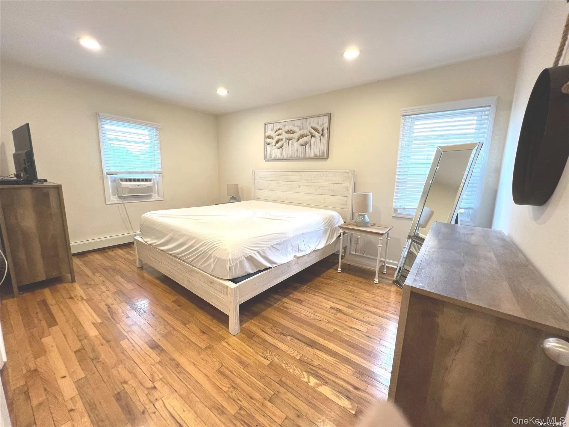 249 Broadway, Long Beach, NY, 3 Bedrooms Bedrooms, 5 Rooms Rooms,1 BathroomBathrooms,Residential Lease,For Rent,Broadway,0,1036612 249 Broadway, Long Beach, NY, 3 Bedrooms Bedrooms, 5 Rooms Rooms,1 BathroomBathrooms,Residential Lease,For Rent,Broadway,0,1036612