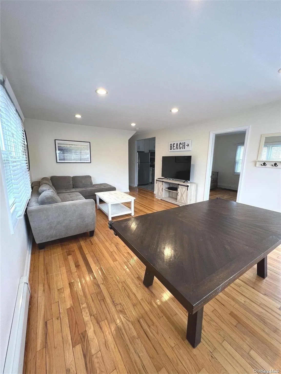 249 Broadway, Long Beach, NY, 3 Bedrooms Bedrooms, 5 Rooms Rooms,1 BathroomBathrooms,Residential Lease,For Rent,Broadway,0,1036612 249 Broadway, Long Beach, NY, 3 Bedrooms Bedrooms, 5 Rooms Rooms,1 BathroomBathrooms,Residential Lease,For Rent,Broadway,0,1036612