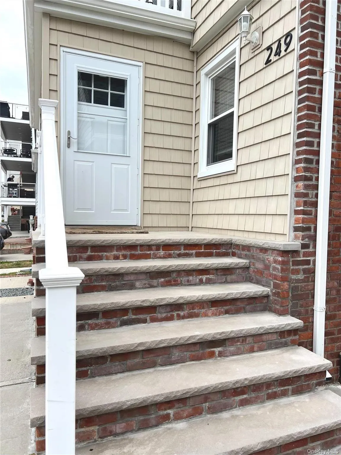 249 Broadway, Long Beach, NY, 3 Bedrooms Bedrooms, 5 Rooms Rooms,1 BathroomBathrooms,Residential Lease,For Rent,Broadway,0,1036612 249 Broadway, Long Beach, NY, 3 Bedrooms Bedrooms, 5 Rooms Rooms,1 BathroomBathrooms,Residential Lease,For Rent,Broadway,0,1036612