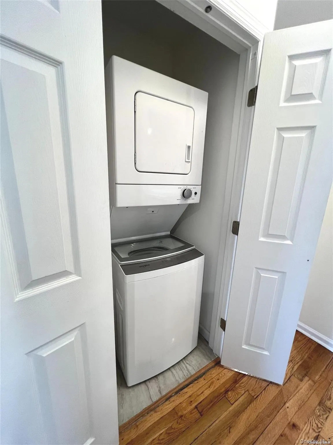 249 Broadway, Long Beach, NY, 3 Bedrooms Bedrooms, 5 Rooms Rooms,1 BathroomBathrooms,Residential Lease,For Rent,Broadway,0,1036612 249 Broadway, Long Beach, NY, 3 Bedrooms Bedrooms, 5 Rooms Rooms,1 BathroomBathrooms,Residential Lease,For Rent,Broadway,0,1036612