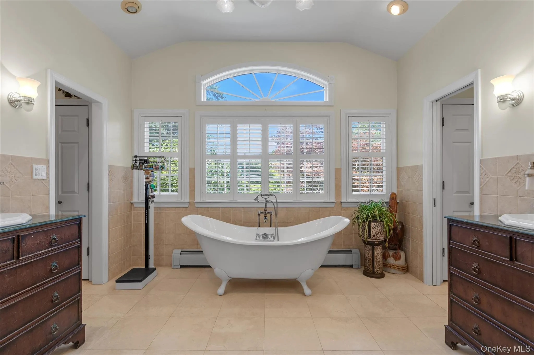 4 Dairy Drive, Glen Cove, NY, 4 Bedrooms Bedrooms, 9 Rooms Rooms,4 BathroomsBathrooms,Residential,For Rent,Dairy,0,1036614 4 Dairy Drive, Glen Cove, NY, 4 Bedrooms Bedrooms, 9 Rooms Rooms,4 BathroomsBathrooms,Residential,For Rent,Dairy,0,1036614