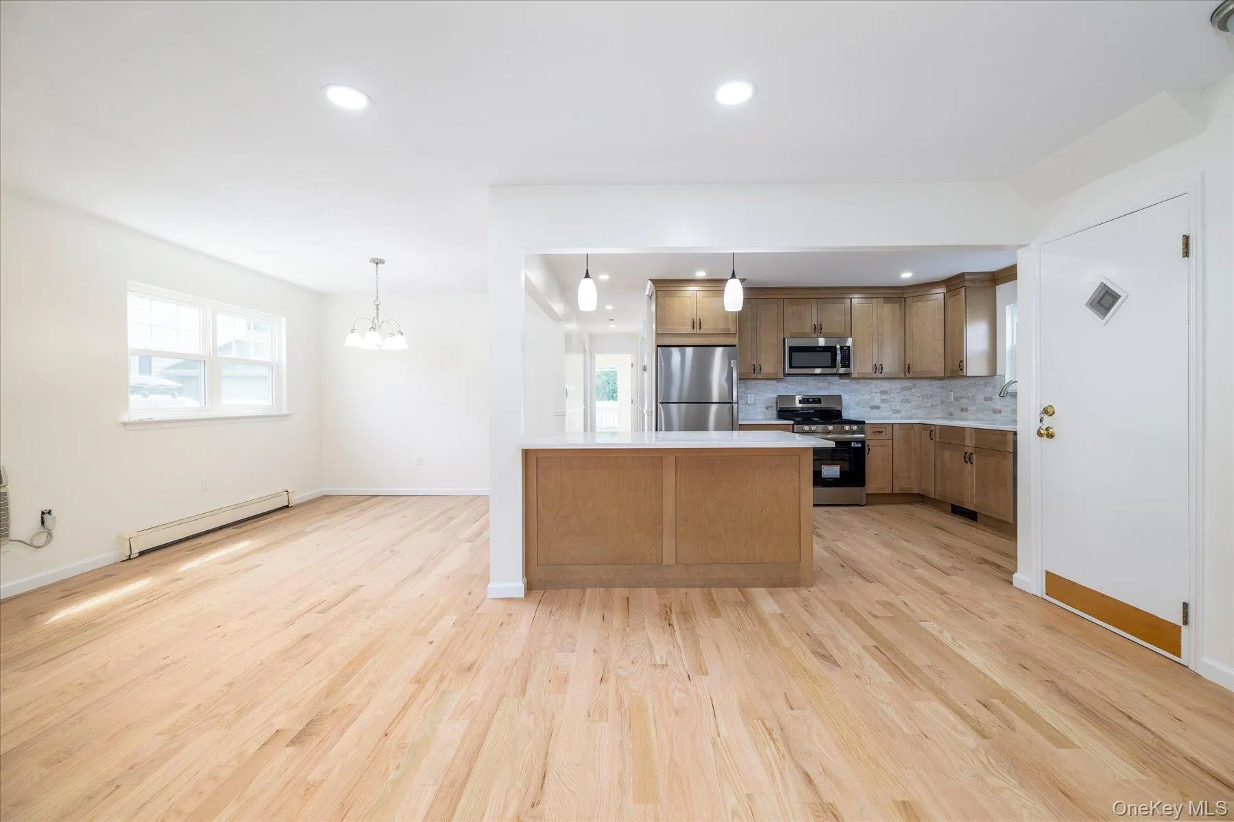 94 Centre Avenue, Hempstead, NY, 3 Bedrooms Bedrooms, 5 Rooms Rooms,1 BathroomBathrooms,Residential Lease,For Rent,Centre,0,1036617 94 Centre Avenue, Hempstead, NY, 3 Bedrooms Bedrooms, 5 Rooms Rooms,1 BathroomBathrooms,Residential Lease,For Rent,Centre,0,1036617
