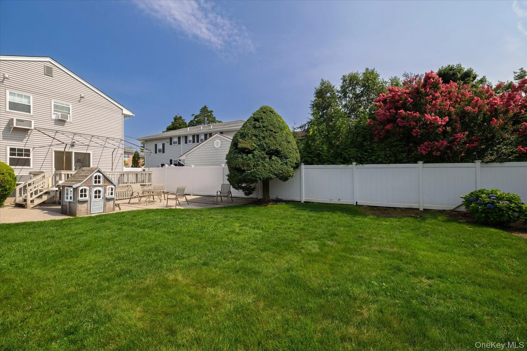 94 Centre Avenue, Hempstead, NY, 3 Bedrooms Bedrooms, 5 Rooms Rooms,1 BathroomBathrooms,Residential Lease,For Rent,Centre,0,1036617 94 Centre Avenue, Hempstead, NY, 3 Bedrooms Bedrooms, 5 Rooms Rooms,1 BathroomBathrooms,Residential Lease,For Rent,Centre,0,1036617