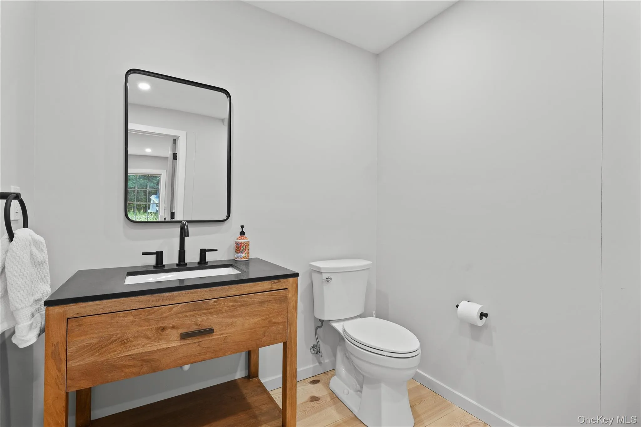 39 Lower Shad Road, Pound Ridge, NY, 4 Bedrooms Bedrooms, 8 Rooms Rooms,2 BathroomsBathrooms,Residential,For Rent,Lower Shad,0,1036619 39 Lower Shad Road, Pound Ridge, NY, 4 Bedrooms Bedrooms, 8 Rooms Rooms,2 BathroomsBathrooms,Residential,For Rent,Lower Shad,0,1036619
