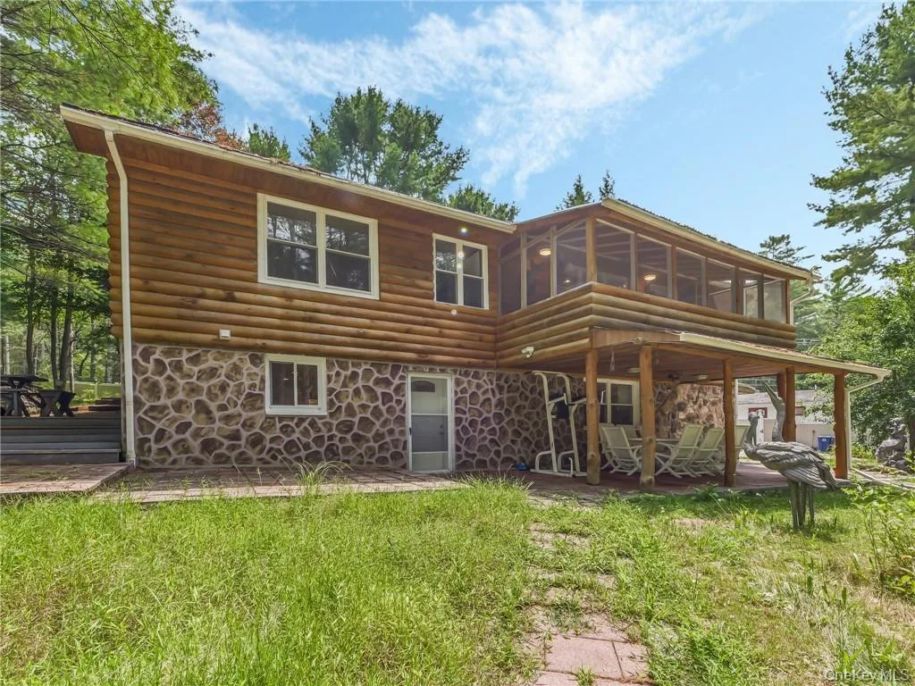 2 Hollowaty Kosak Road, Lumberland, NY, 3 Bedrooms Bedrooms, 8 Rooms Rooms,2 BathroomsBathrooms,Residential,For Rent,Hollowaty Kosak,0,1036624 2 Hollowaty Kosak Road, Lumberland, NY, 3 Bedrooms Bedrooms, 8 Rooms Rooms,2 BathroomsBathrooms,Residential,For Rent,Hollowaty Kosak,0,1036624